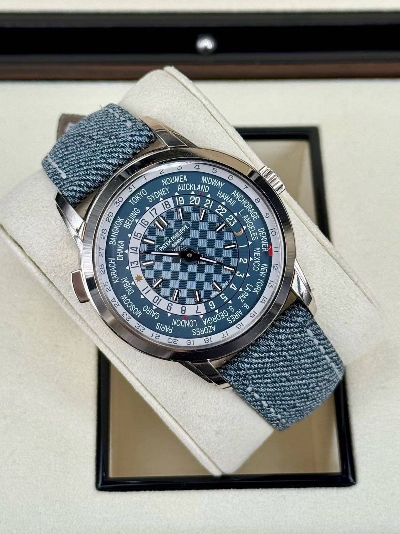 May be an image of wrist watch and text that says '4 NOUMEA AUCKLAND MIDWAY G 31 50 TKY SYDNEY HAWAU! ANCHORAGE 8 mIm 22 ល OR L.ANGELES 9 2a DENVER 26 เผ็วยม للت MEXICO 15 25…