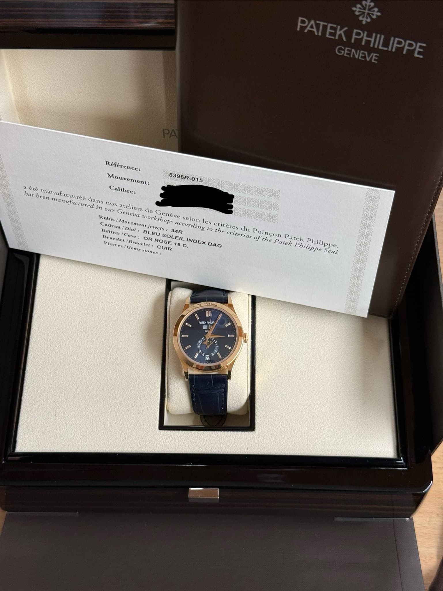 May be an image of wrist watch and text that says '539GR-015 390K Référence: Mouvement: とた manufacturée maxufactuvedi dans has been Calibre: ateliers Rubis Geneva: vorlesheps…