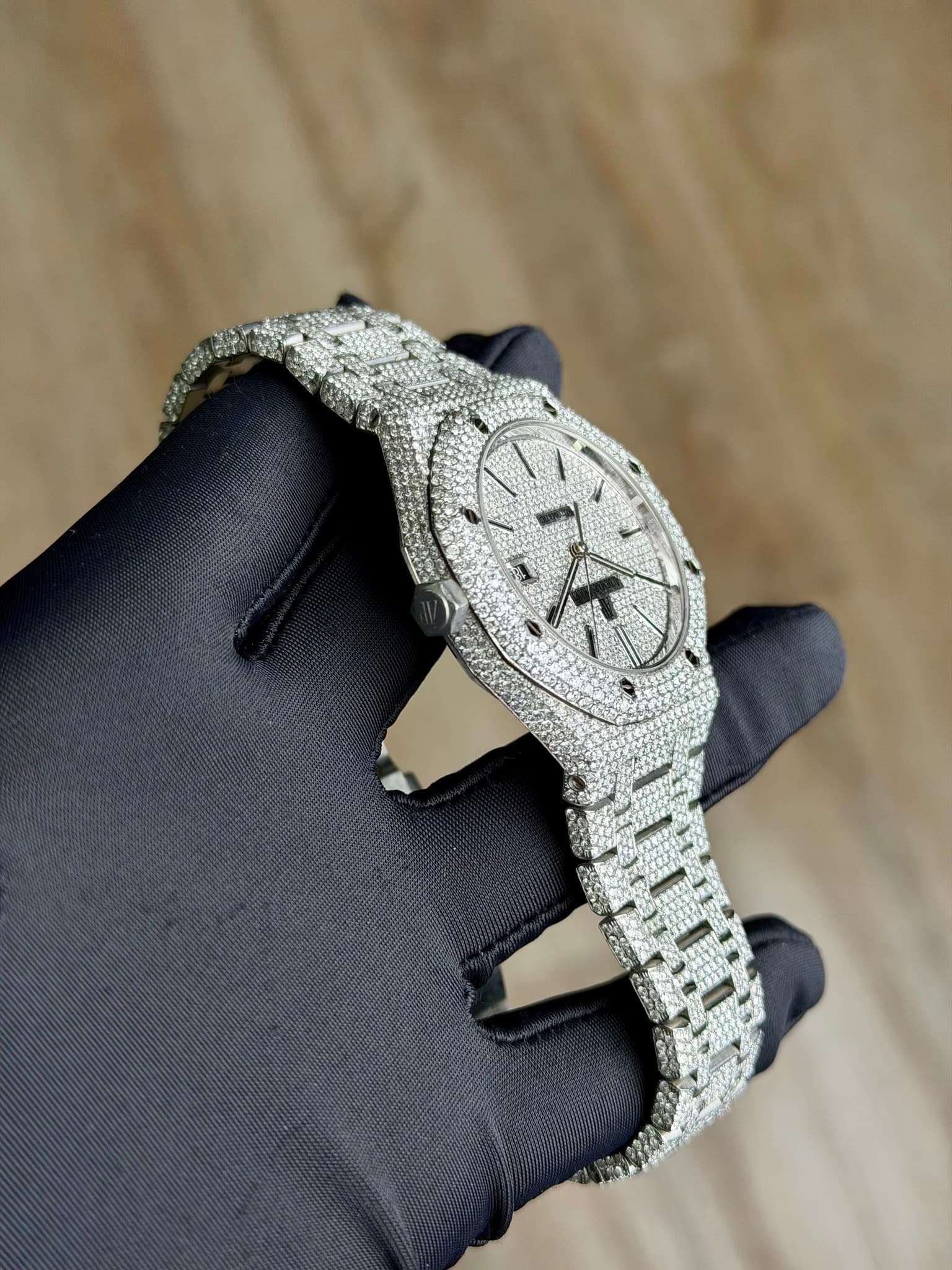 May be an image of snake and crocodile