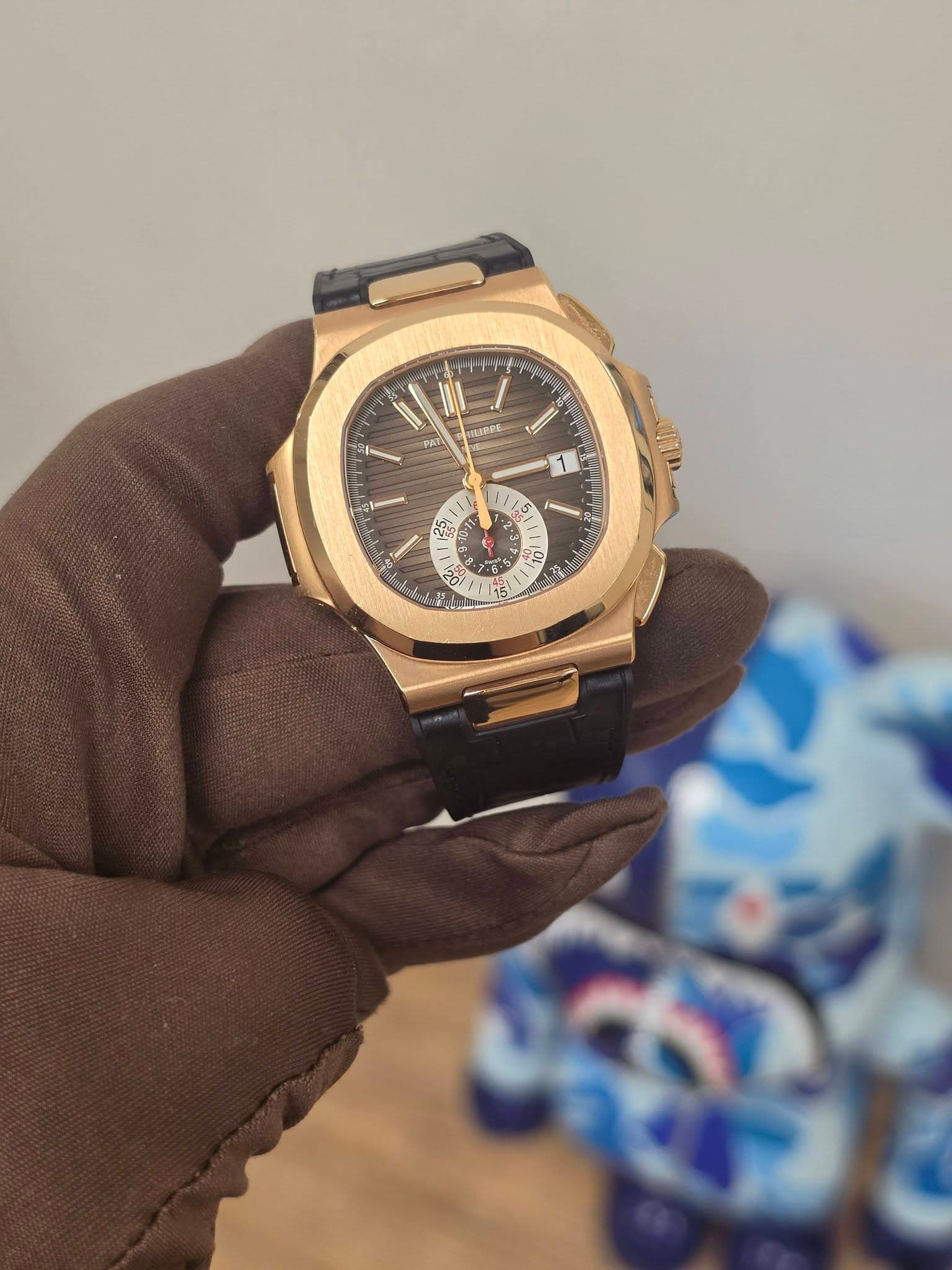 May be an image of wrist watch and text that says 'HOPPE PAT 1 M ጭጥ 0 5 10'