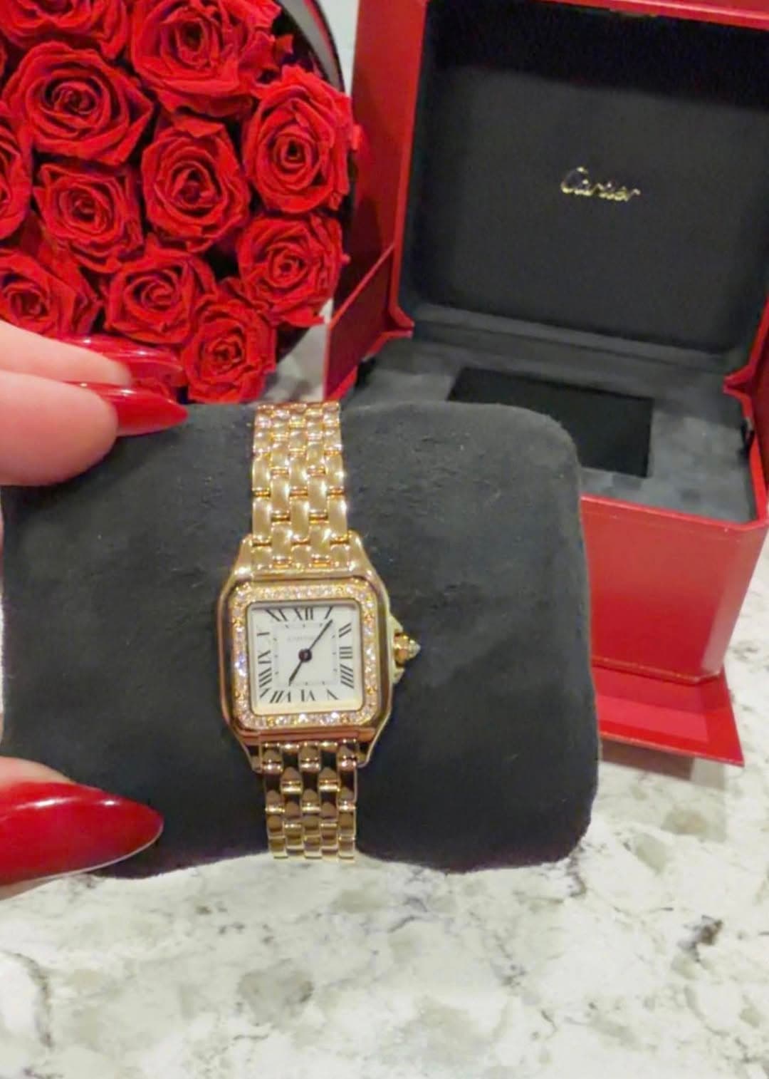 May be an image of wrist watch and text that says 'මලම I ۱/١ 11 II III IIII "!!! I ۱١'