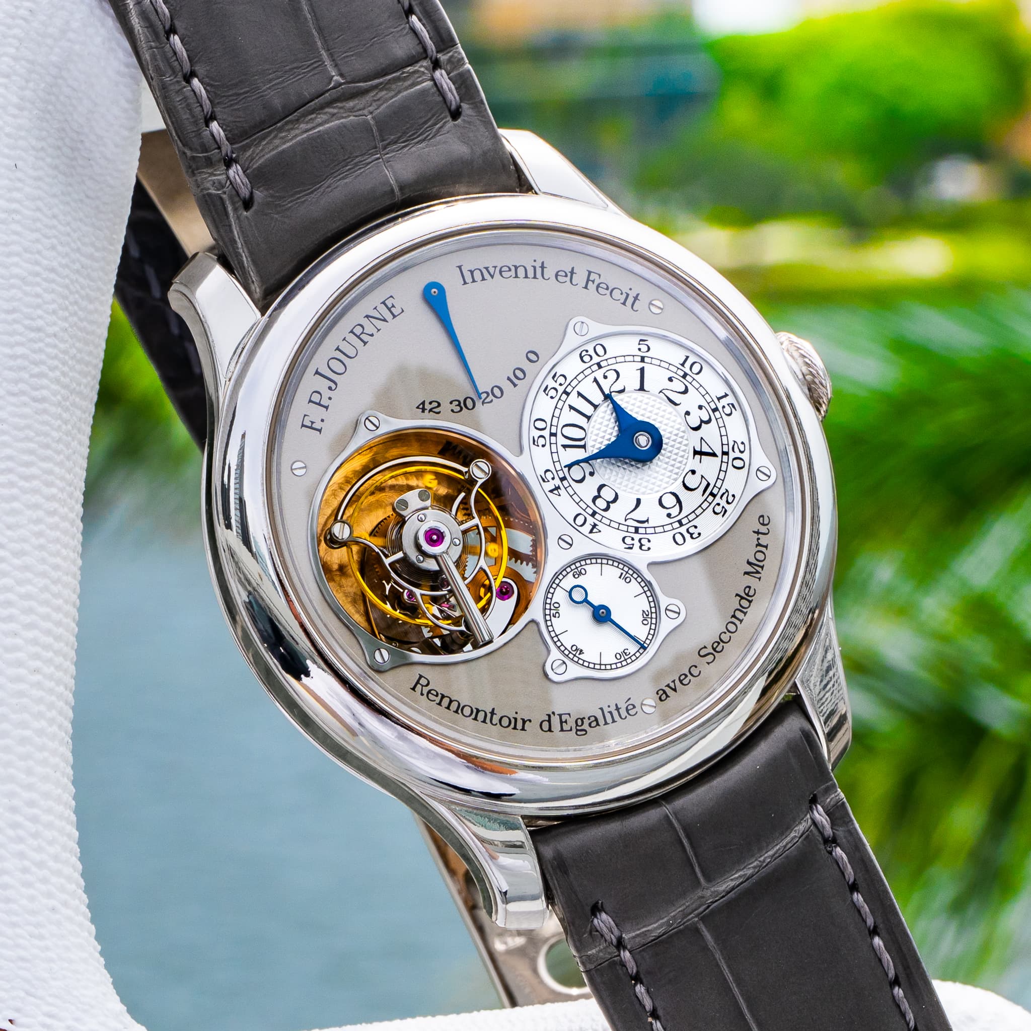 May be an image of wrist watch and text that says 'Invenit et. Fecit e 5 PJOURNE F. ن O O S 3 20 20 O 9 घर GE 08 Morte C C ن K 1 ቀህ نورم R တန််း Seconde Remontoir d'Egalitée…