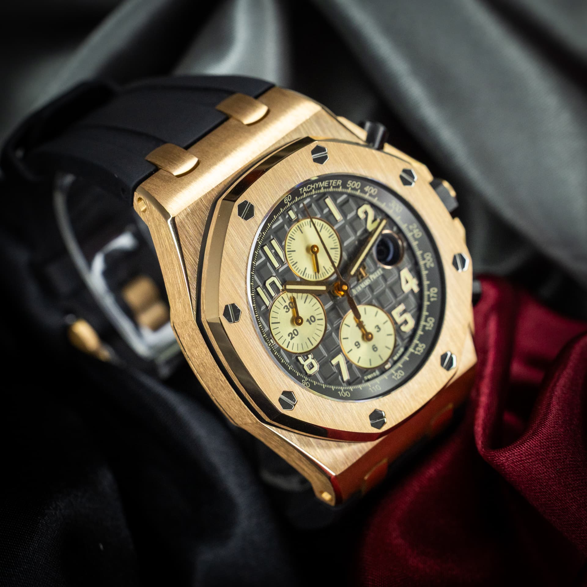May be an image of wrist watch and text that says 'TACHYMETE ACHYMELER n D 240 MUR 0- I D / က ព - ર 20 1 不糖 3 3 A 6 a 9 04 し O SO েট A swad ا'