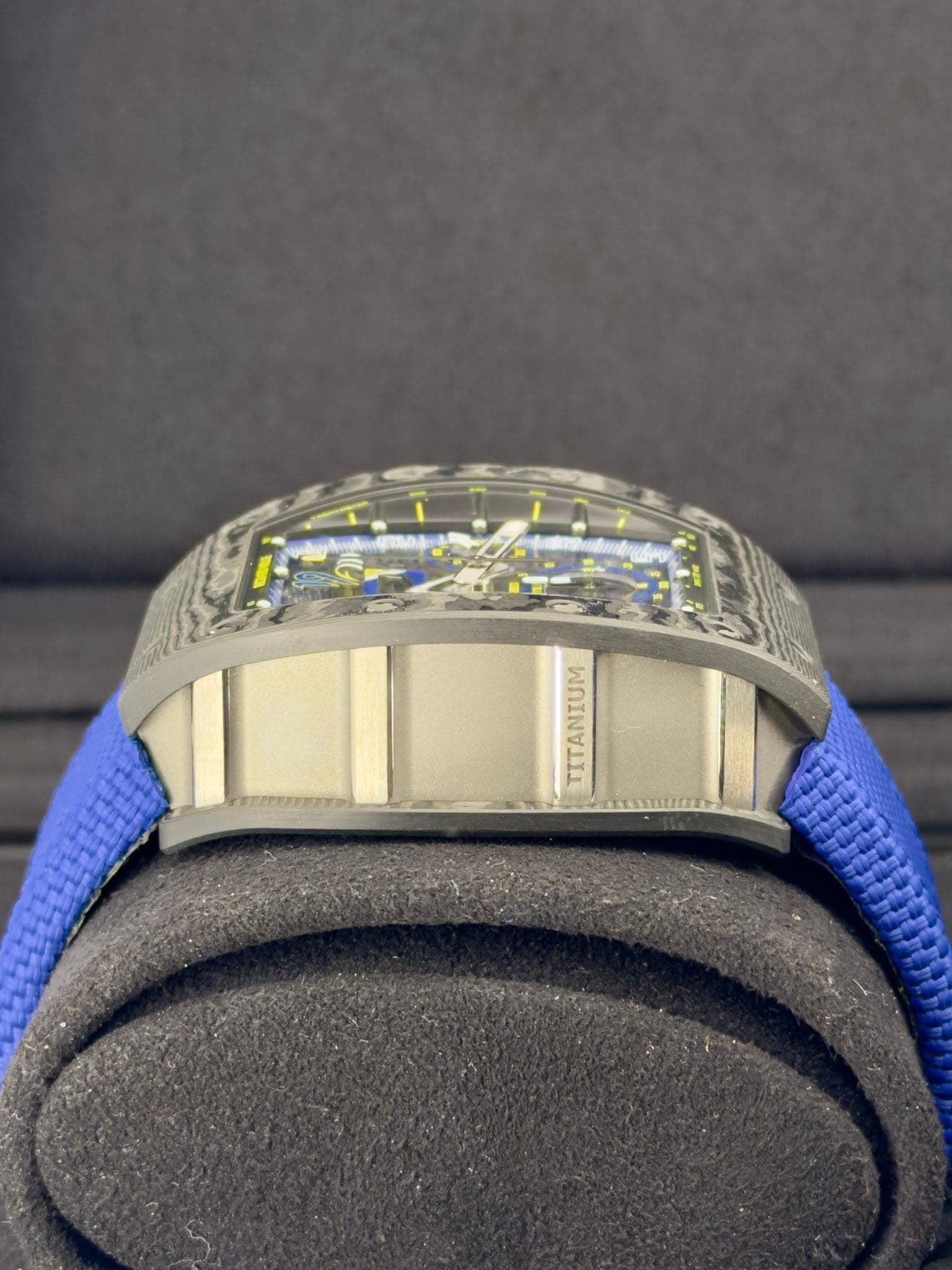 May be an image of text that says 'TITANIUM'
