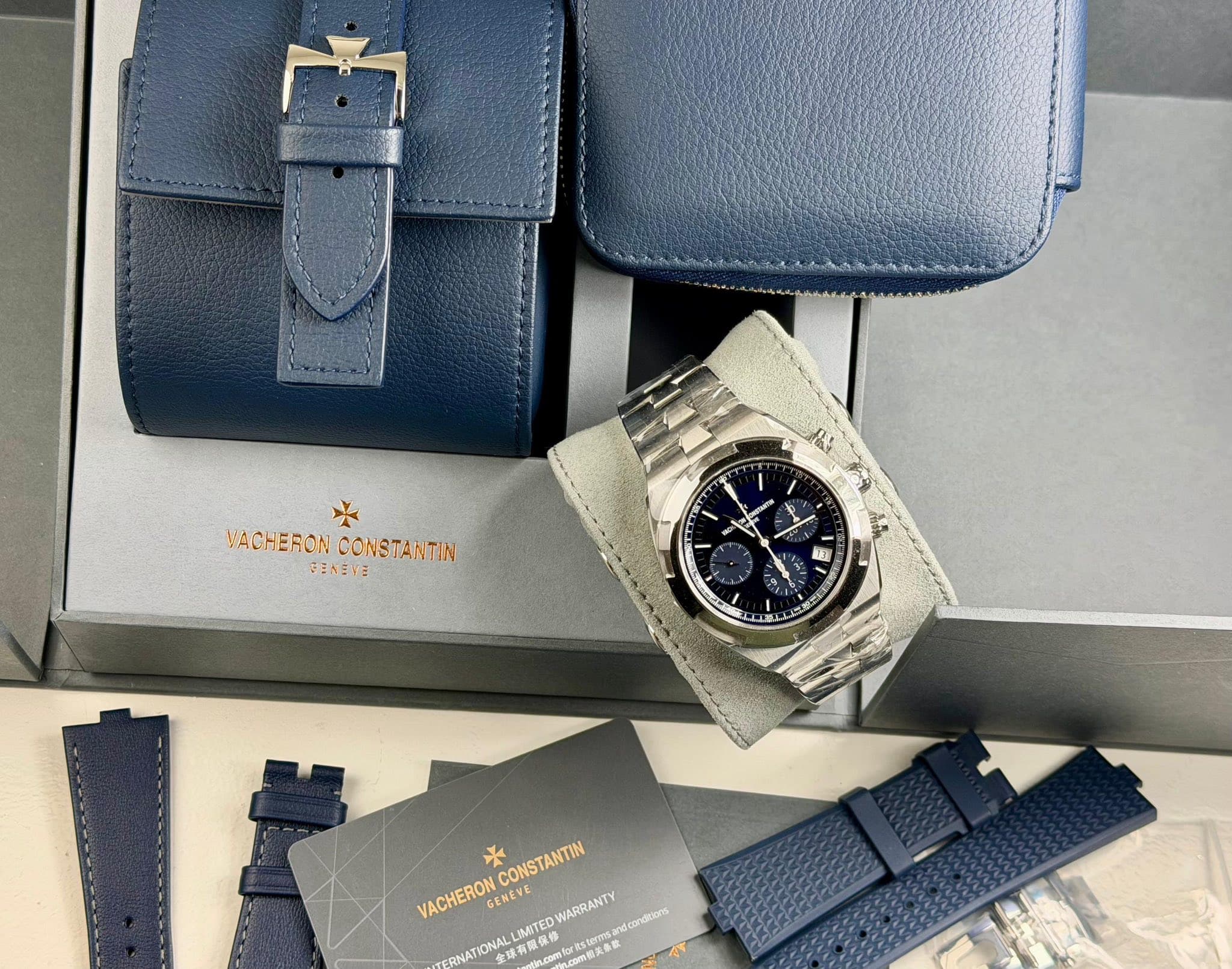 May be an image of wrist watch and text that says '65 PaY VACHERON VACHERONCONSTANTIN CONSTANTIN CENENE കக 4 E I L 4 水 CONSTANTIN CONSTANTIN VACHERON RNATIONALLMTEDWARANT GENEVE…