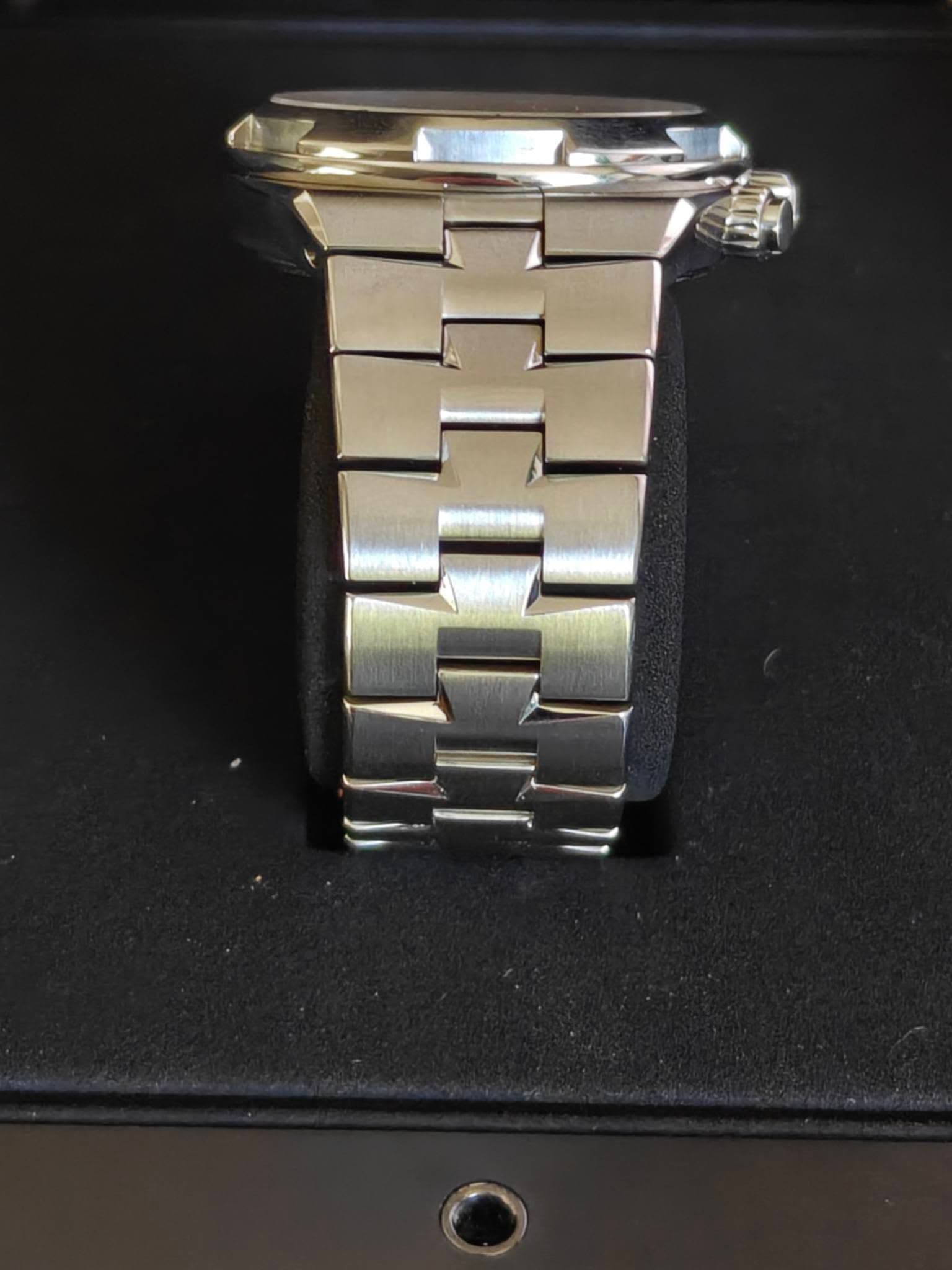 Vacheron Constantin Overseas, photo 6