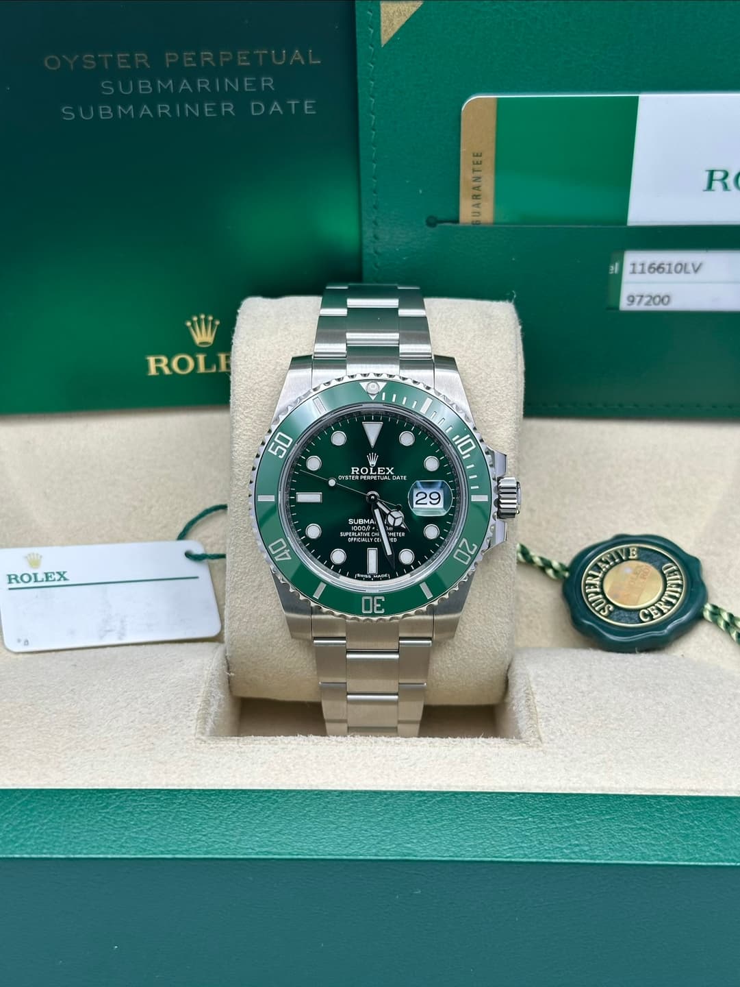 May be an image of wrist watch and text that says 'A R l3 116610LV ROLE 97200 50 i 10 ROLEX ROLE للمو ROL 29 ROLEX SUENA UEN H00EA SUPERLICIVE ERnG 40 aIi 20 ATI B 30 0 ម្ិ…