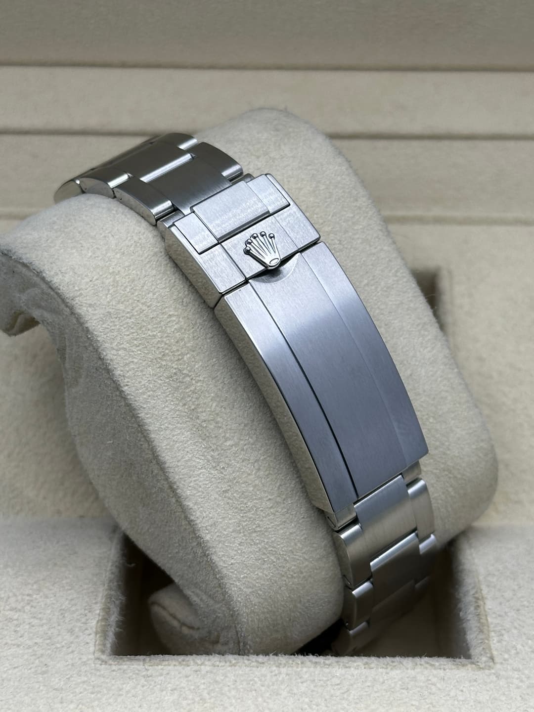 May be an image of digital watch