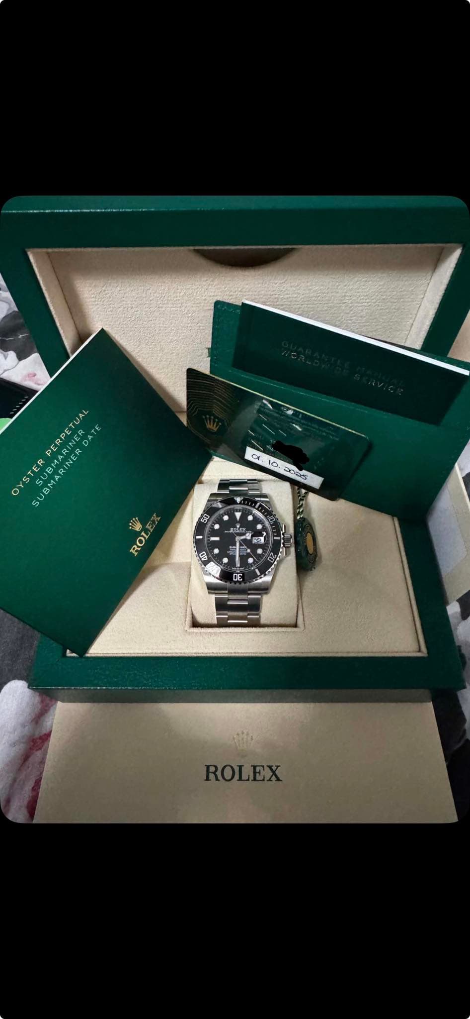 May be an image of wrist watch and text that says 'TUAL PERPET MARINE DAT DA DA OYSTE 5 ar 01 01 .แแ5 WA RO 2 แแฎ DE'