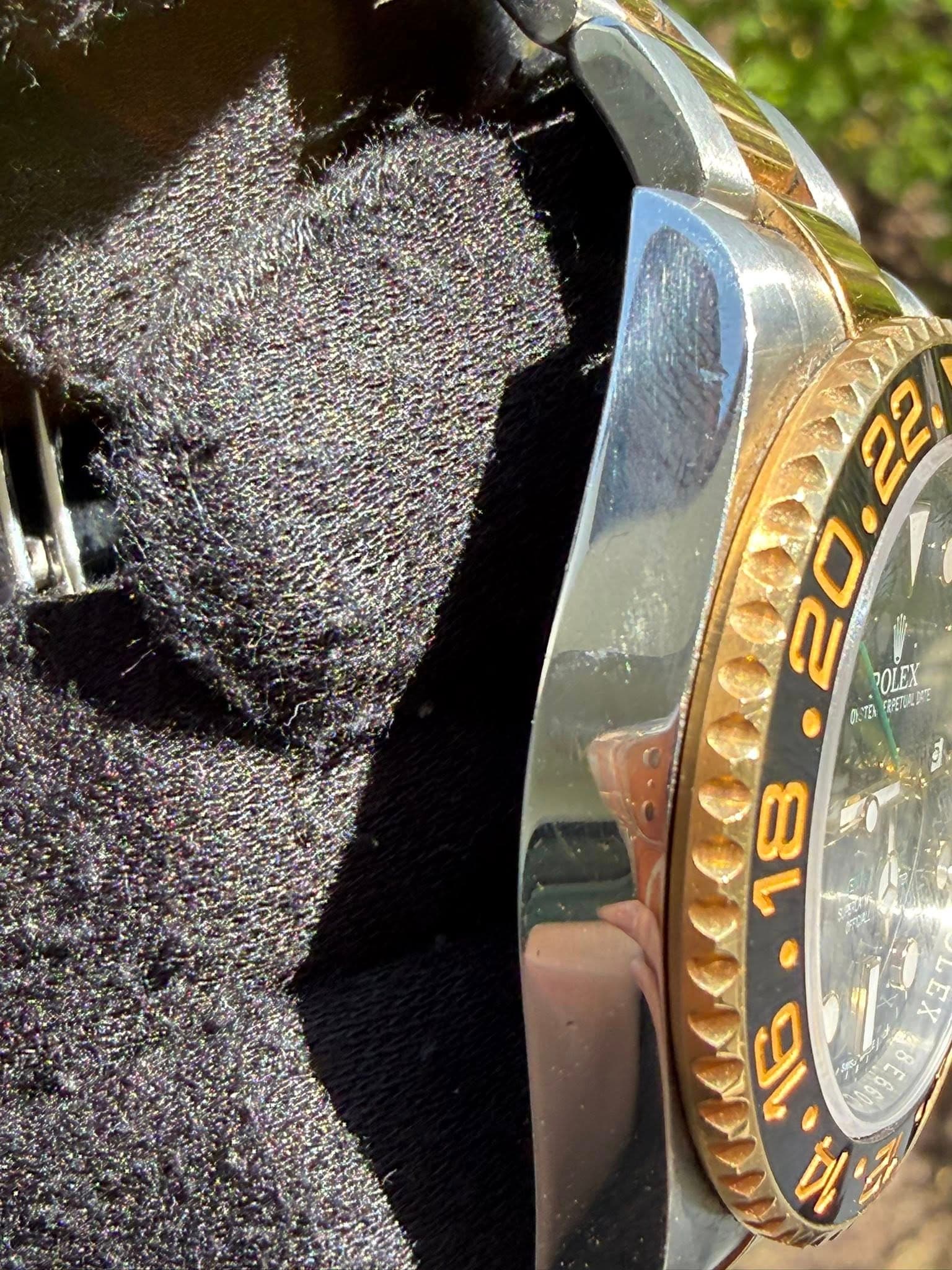 May be an image of wrist watch and text that says '22 20 ae ល POLEX ጌ หา 18 0 ሂንገ 3 .ን 하''