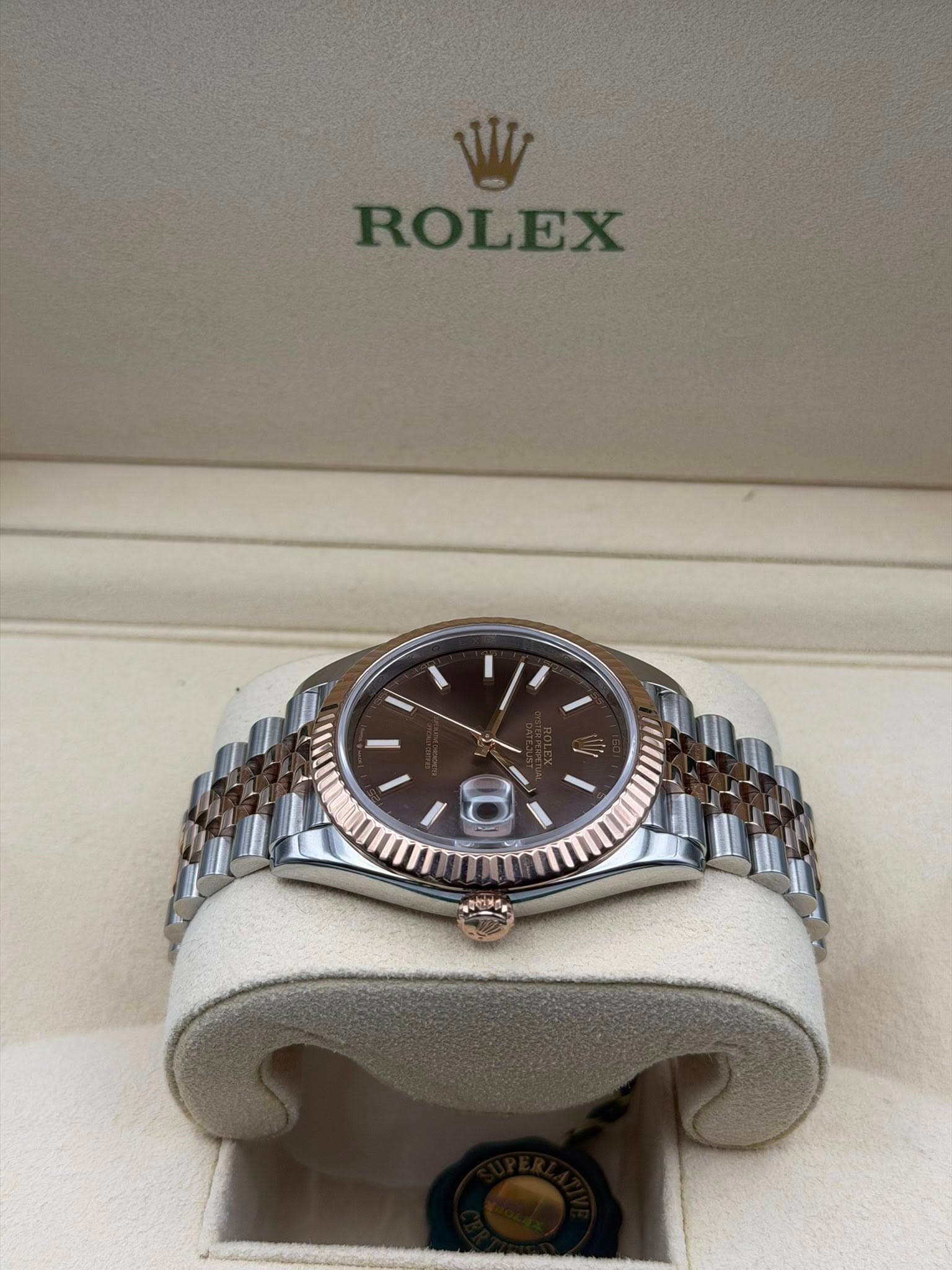 May be an image of wrist watch and text that says 'ROLEX 8'