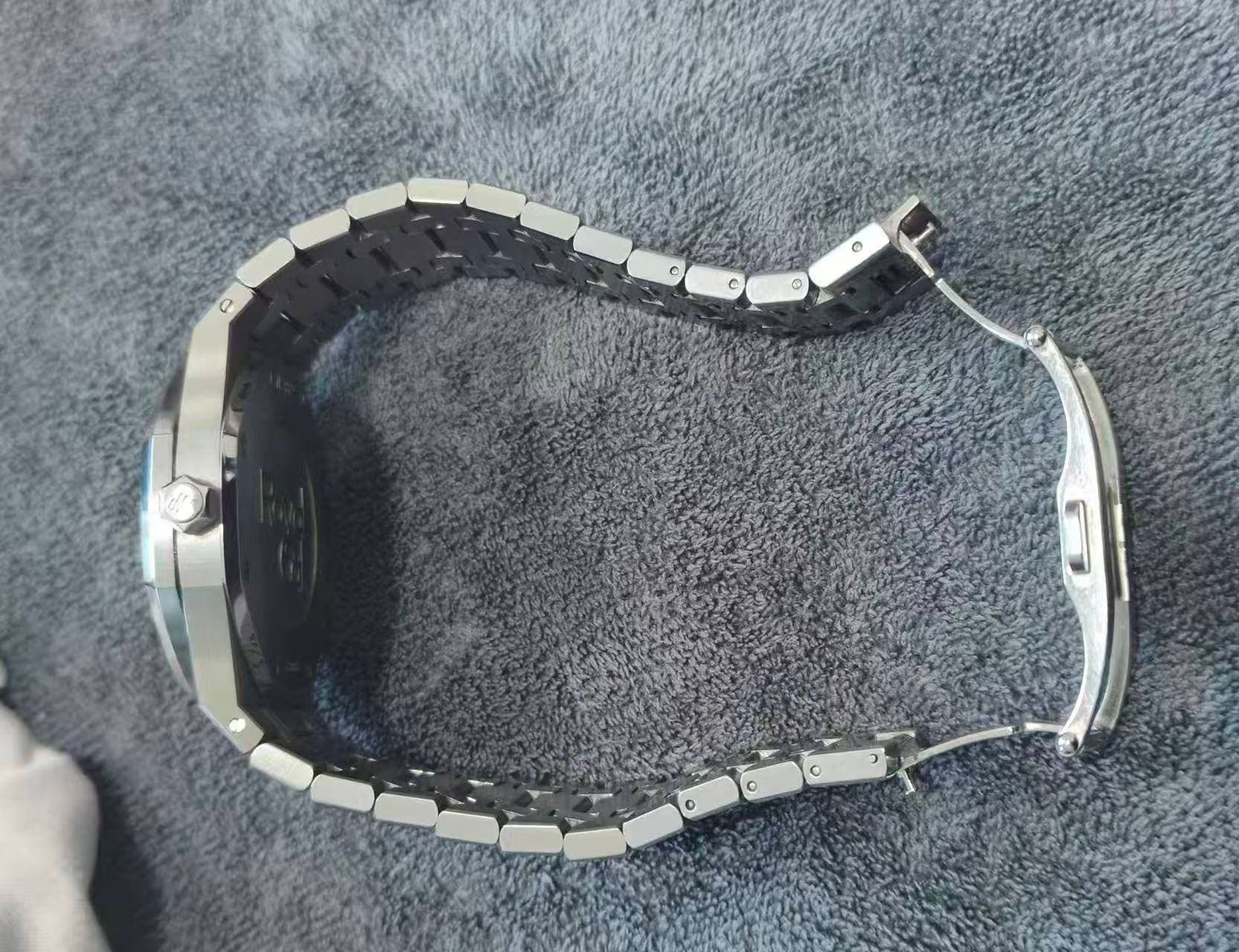 May be an image of digital watch
