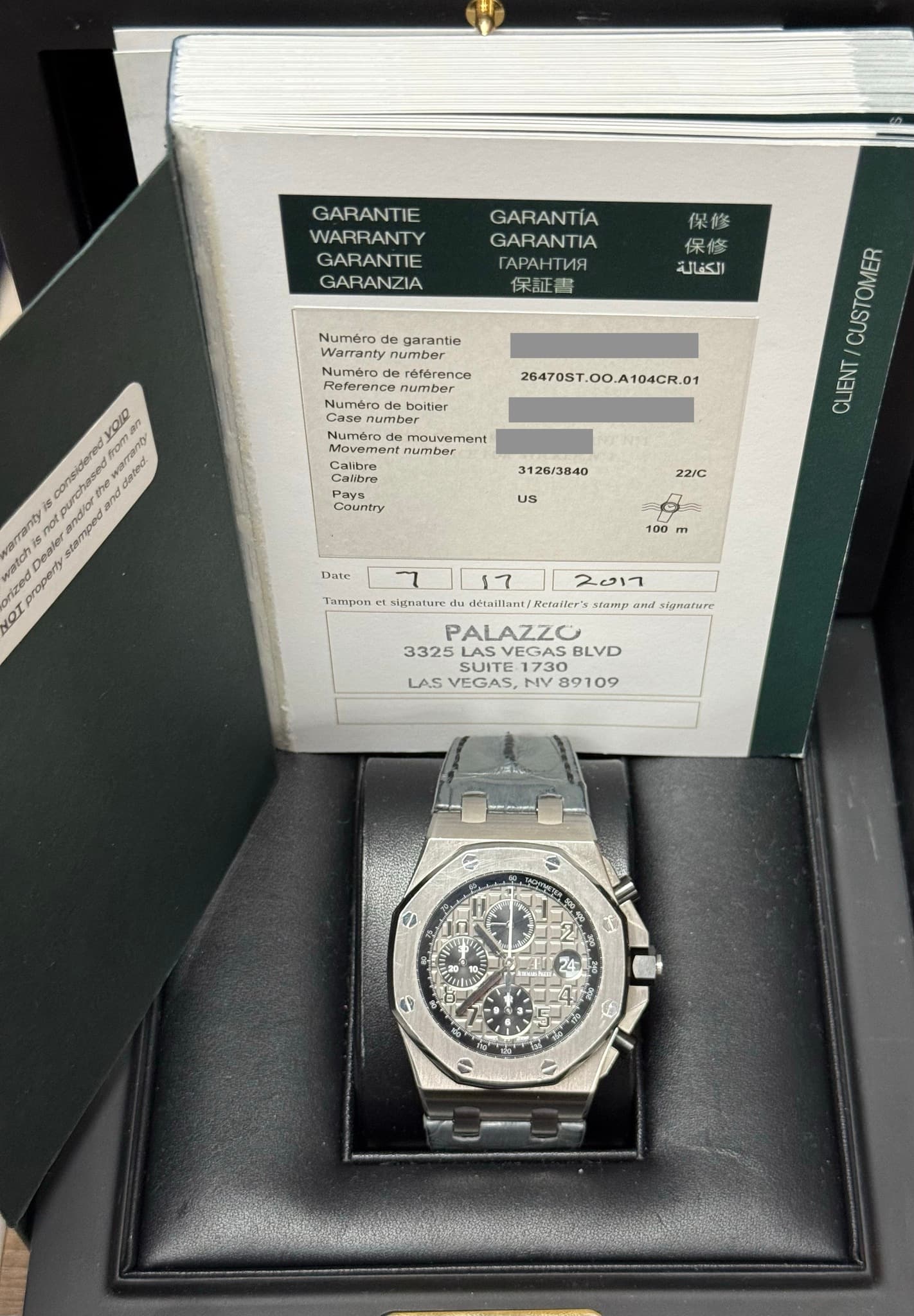 May be an image of wrist watch and text that says 'GARANTIE WARRANTY GARANTIE GARANZIA GARANTIA GARANTIA rAPAHTИR 保証書 保修 保修 الكفالة Numéro de garantie Numéro référence Rerorence…