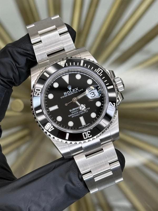 May be an image of wrist watch and text that says '10 50 LEX DATE R ROLEX RPERI OYSTER ERP ERP PETUAL 3 3 SUBMAR OFFICITEN ERATMEC Lov CEAT ORL CT食 TER 20 40 30'