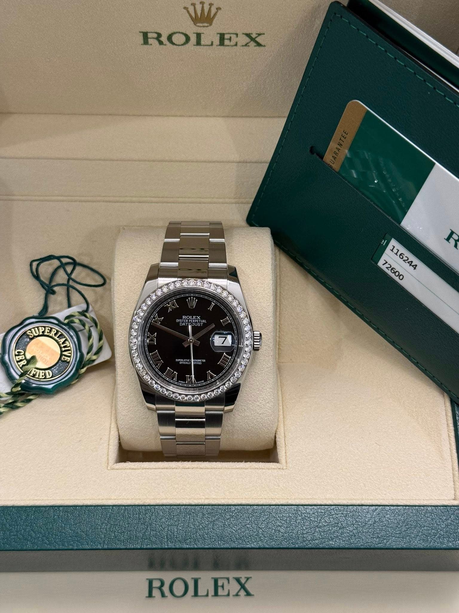 May be an image of wrist watch and text that says 'ROLEX SUPERLANA SUPER FIED 目 ROLEX'