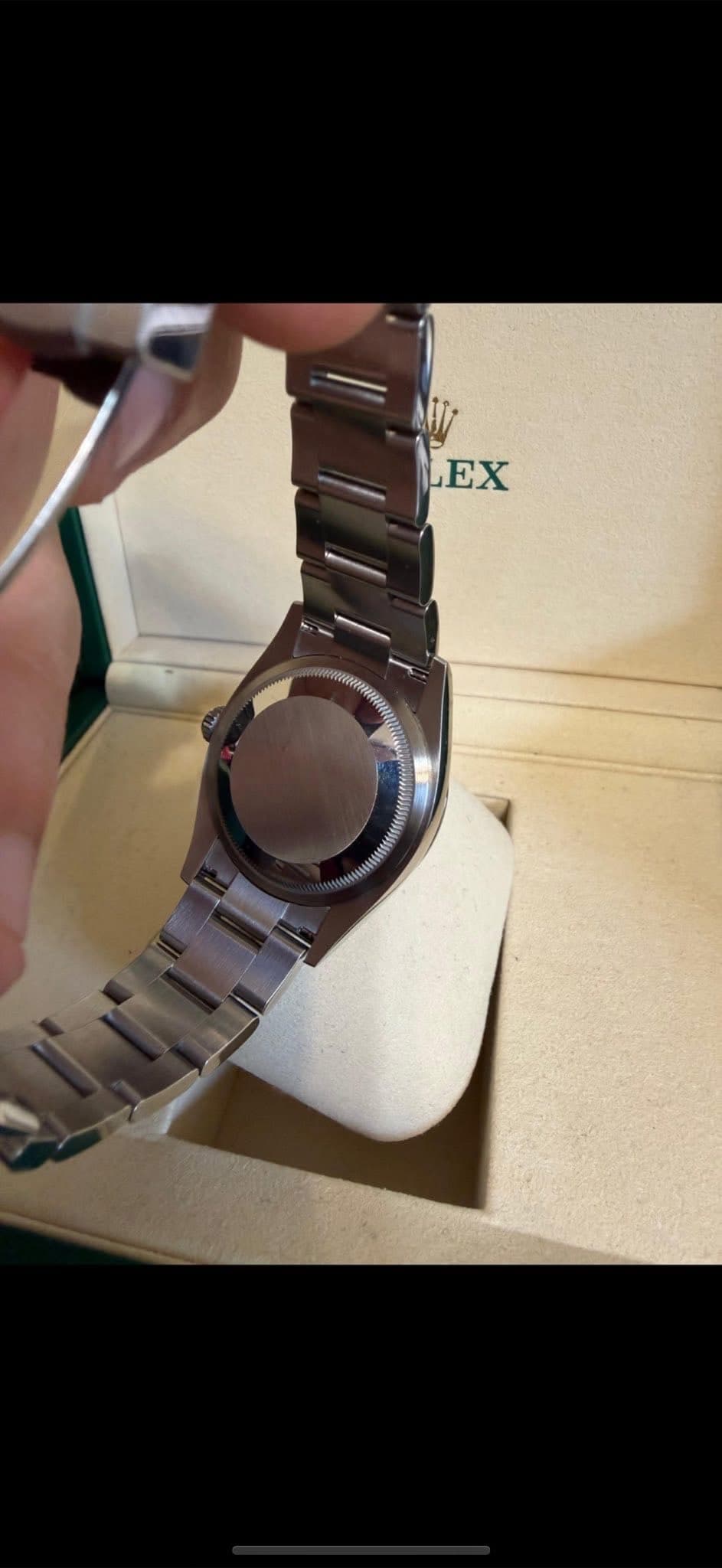 May be an image of digital watch and text that says 'EX'