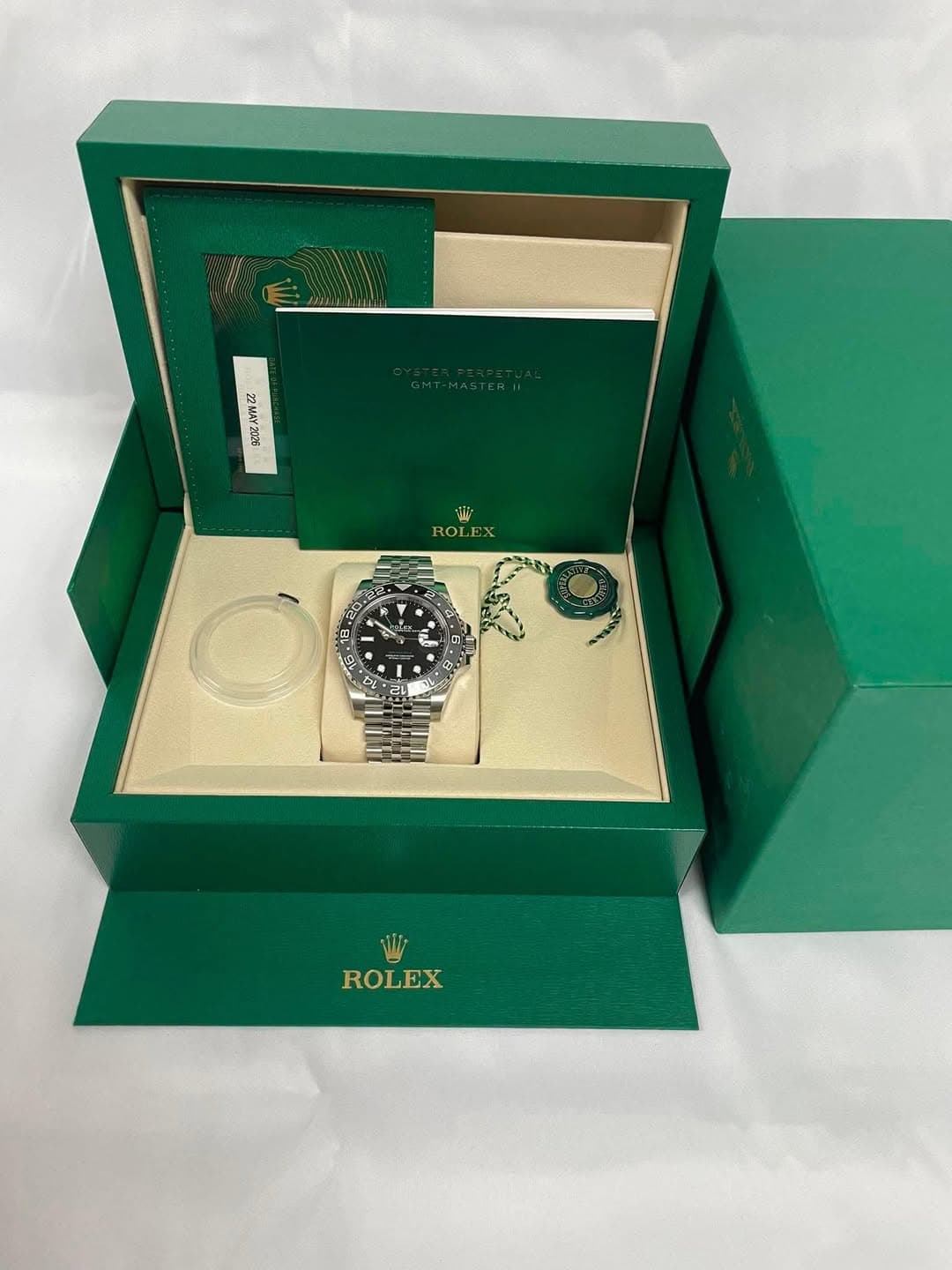 May be an image of wrist watch and text that says 'bT Ζ I ROL ROLEX 酒 و আ Wy ROLEX'