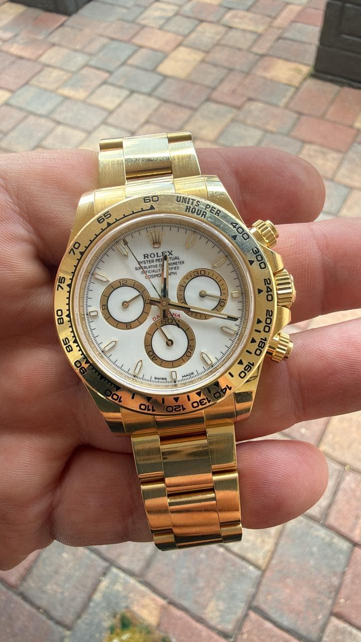 May be an image of wrist watch and text that says '60 65 70 U ROLEX SISPERLKTINE MEALLY LITVE OYSTERPER MAUETER SEMETE CUICIALLY AOSMO APH 1OH 75 0 01 D4 D- NA 80 85 UNITSPER SPER…