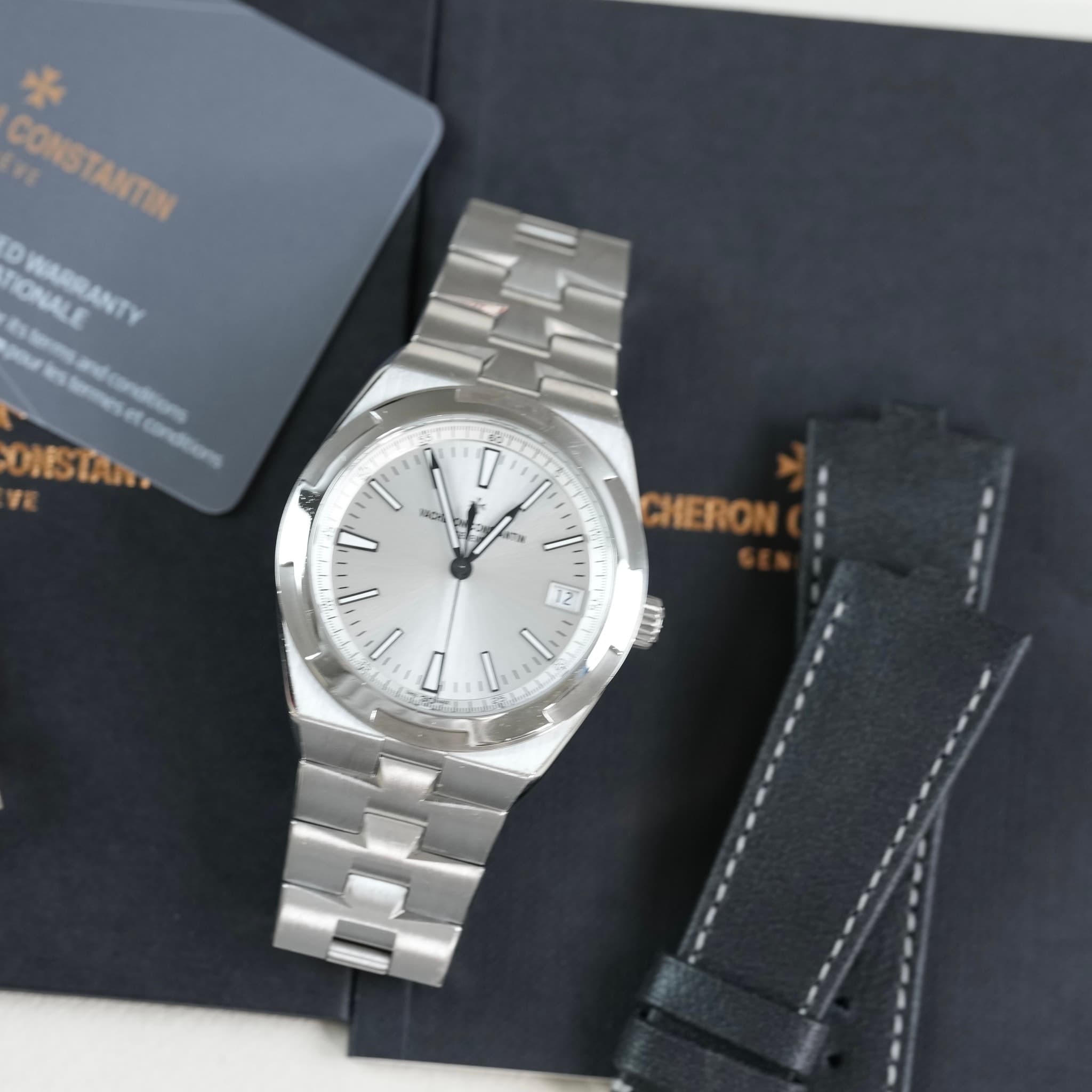 Vacheron Constantin Overseas Self-winding, photo 3