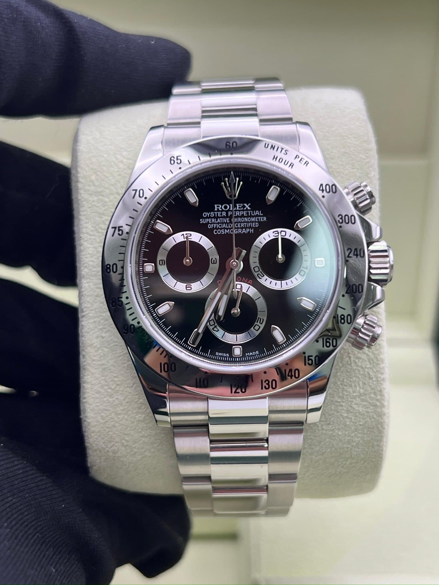 May be an image of wrist watch and text that says '65 65 UNITS OR HOUR PER To 400 75, W ROLEX OYSTER SUPERLATEY DEFICIALLMCERTIAED HRONOMETE COSMOGRAPH COSMOGR ง ๑) 6 D - II O E E…