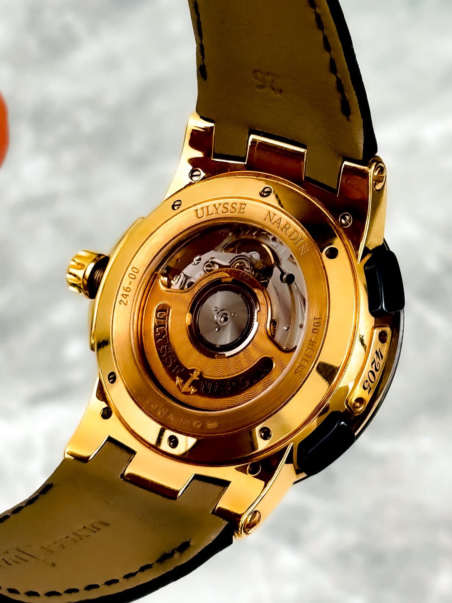 May be an image of wrist watch and text that says '9 e ULYSSE NARDIN NARDIN 울 SATETR-OOL 00L SO50 90名秒'