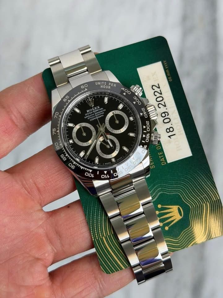 May be an image of wrist watch and text that says ' UNITS HOUR UNITSPER PER 400 ን! 0v己 O 0 O 80 85 06 DC 100 0新 OEL O ១ជ い DAT S'