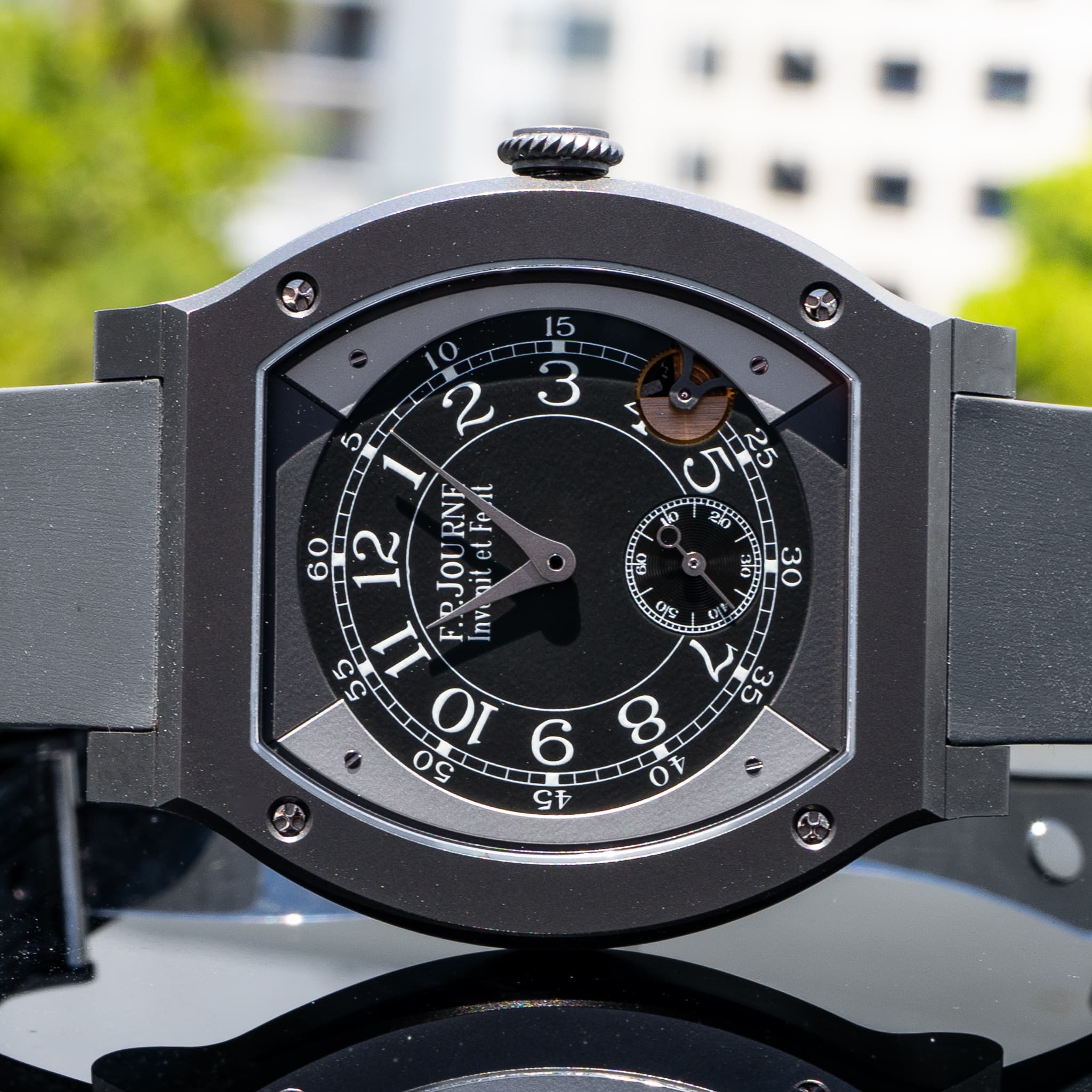 May be an image of wrist watch and text that says '15 5 2 3 RNF RJOURNE ا 60 12 etFeAt etFe el ٣ RJOU qil 11 Invi 10 و 8 OC O ናቴ قن σε D C لی'