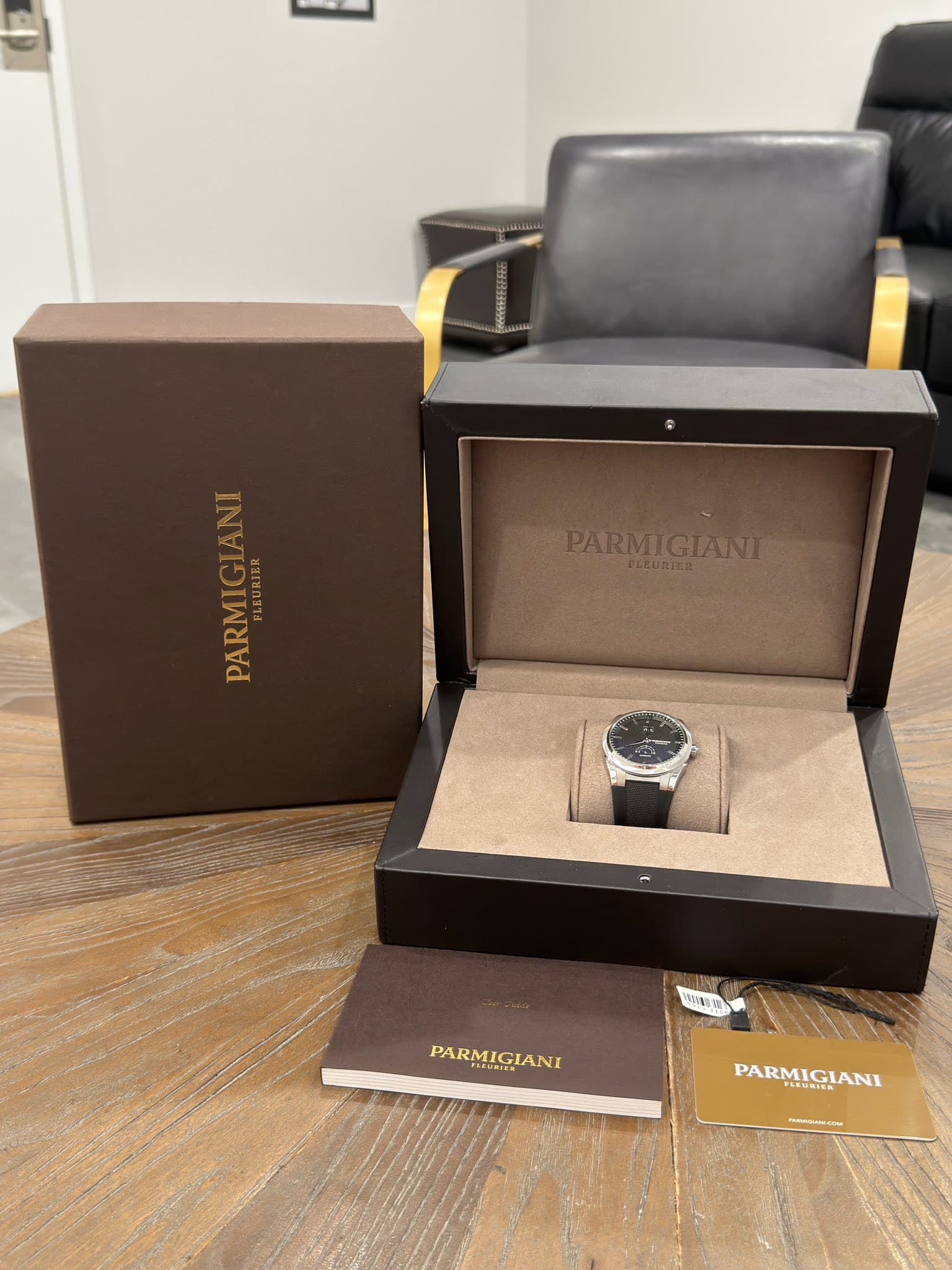 May be an image of wrist watch and text that says 'PARMIGIANT PARMIGIANI GIANI PARMI FLEURIE E PARM PARMIGIANI INM PARMIGIANI'