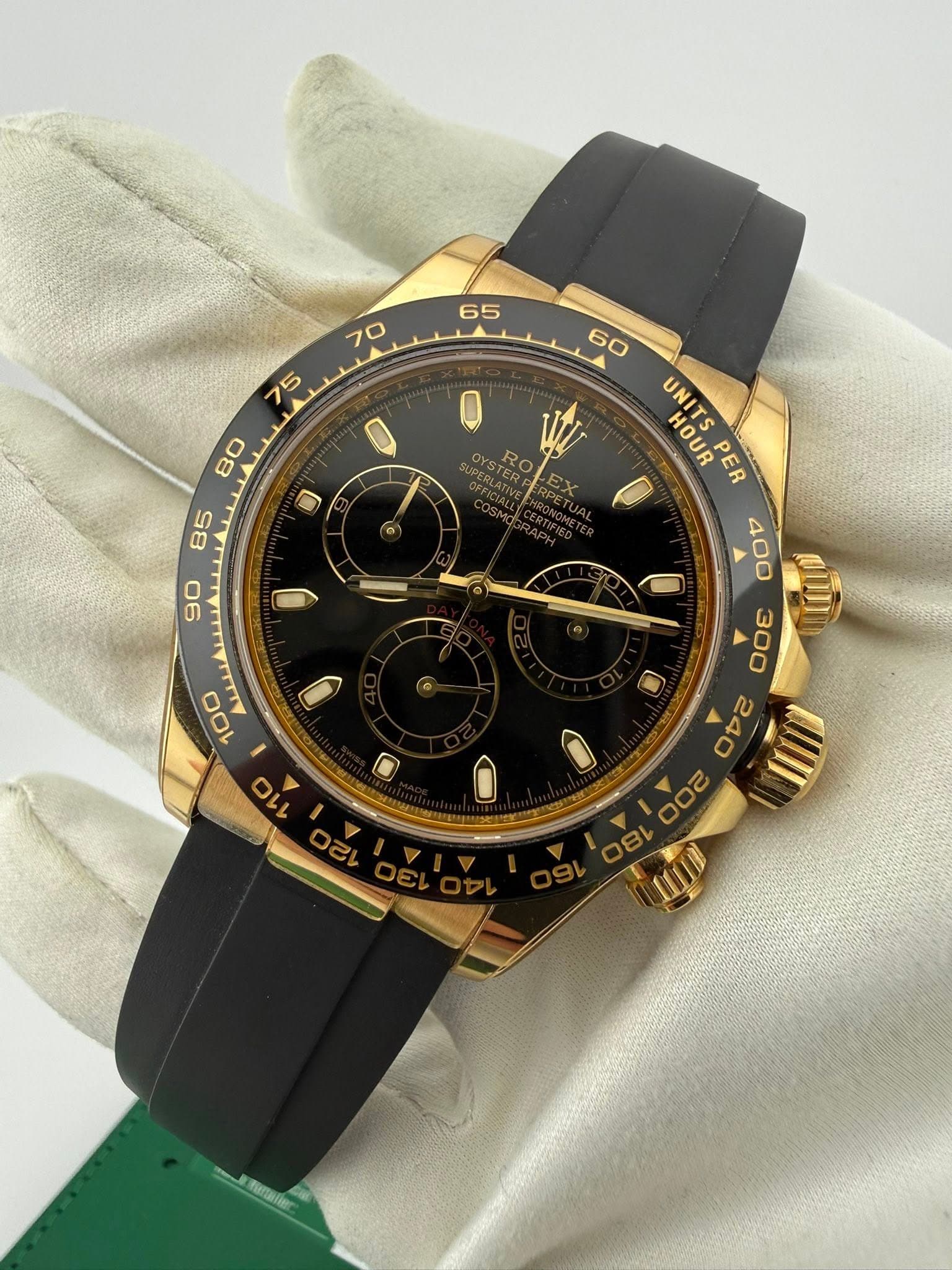 May be an image of wrist watch and text that says ' OYSTERE RO Ro HOUR UNITSPER PER UNITS 400 ወስ αΝ O 300 שסם 00己 LI 100 110 Teai'