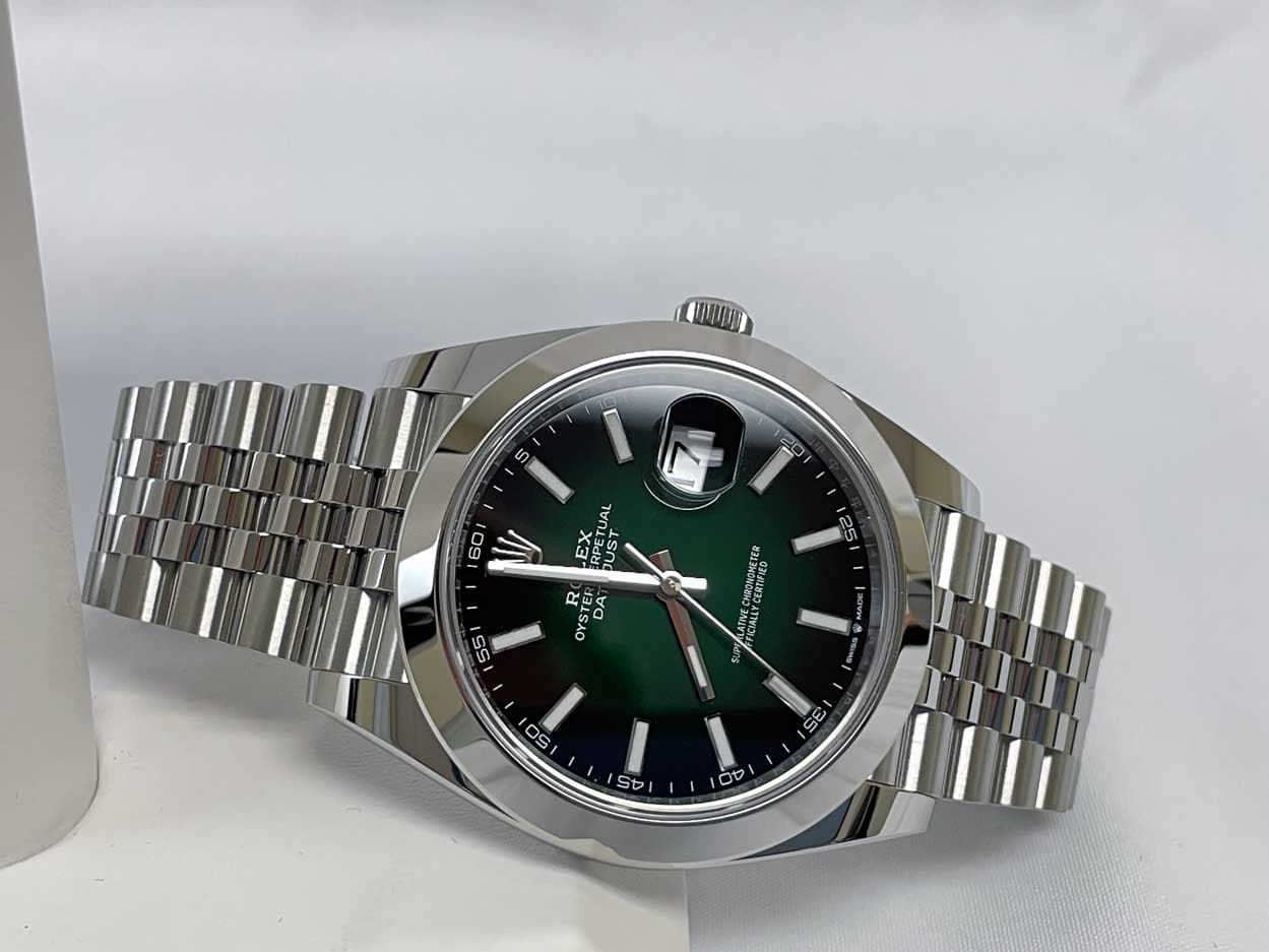 May be an image of wrist watch and text that says '5 20 60 Wy EX PETUA RPET TUAL JUST R R DA DA OY 25 55 CEOTuFIED RLATIVE FACIALL ዮጵ 50 M H ١ SD 4 D s 6 C'