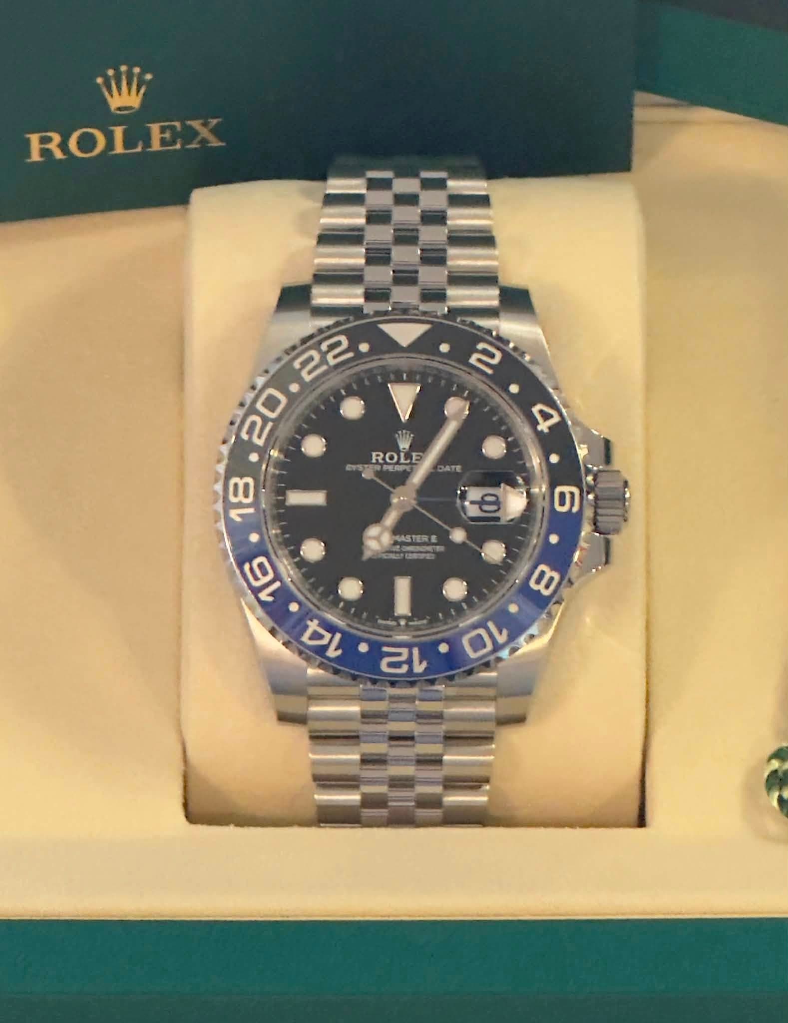 May be an image of wrist watch and text that says 'ROLEX ROLE 4 8ိ MASTERE MASTE '