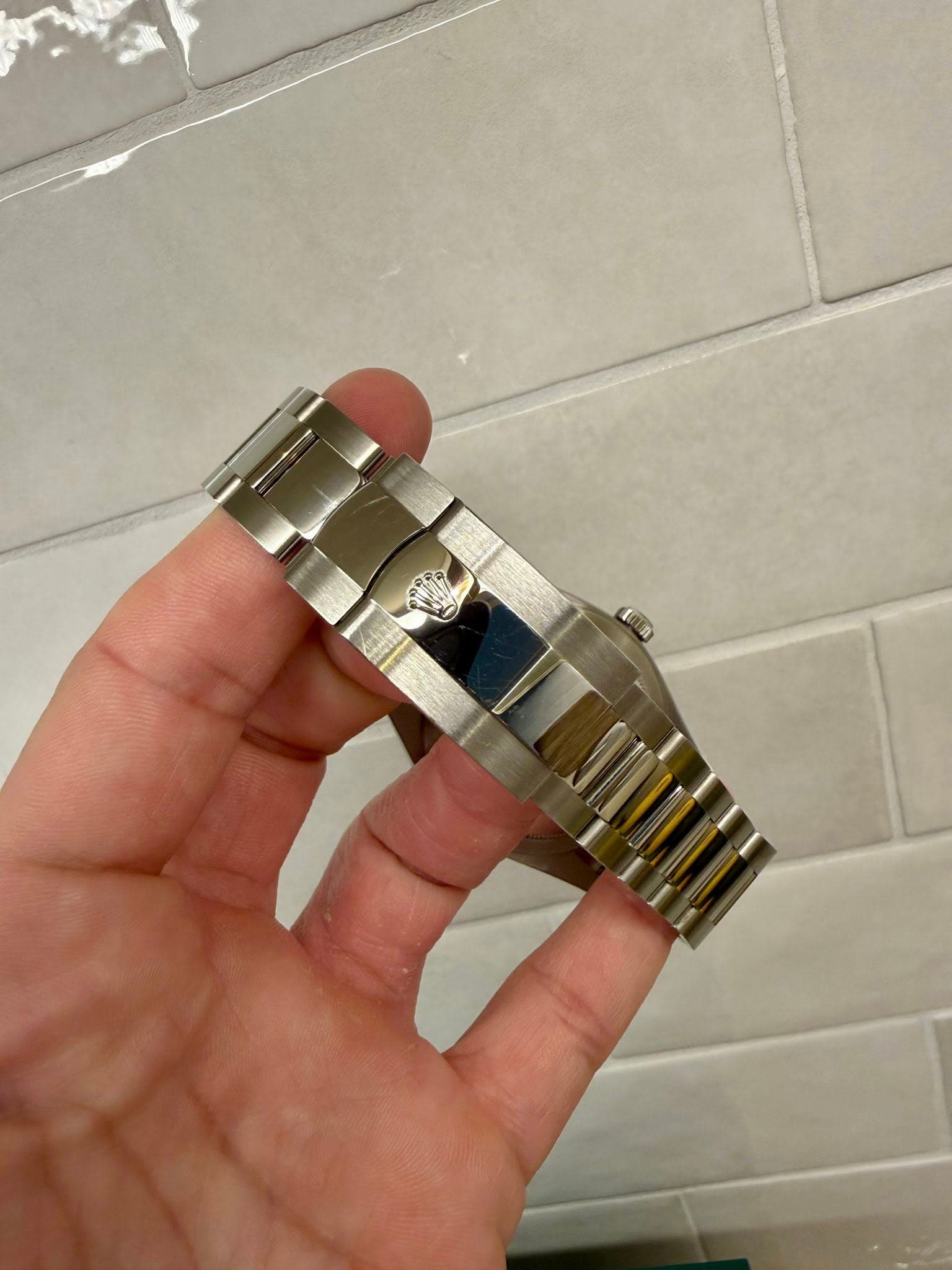 May be an image of digital watch