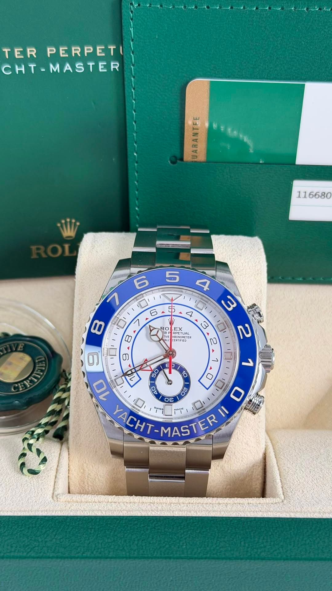 May be an image of wrist watch and text that says 'TER PERPET CHT-MASTER CHT UARANTEE $ EX 4 3 3 8 CESFEO DEVSACIE 9 2 1 An 1 9 1 O 30 10 10 LLPUT-MASTE CHT-MASTER M'
