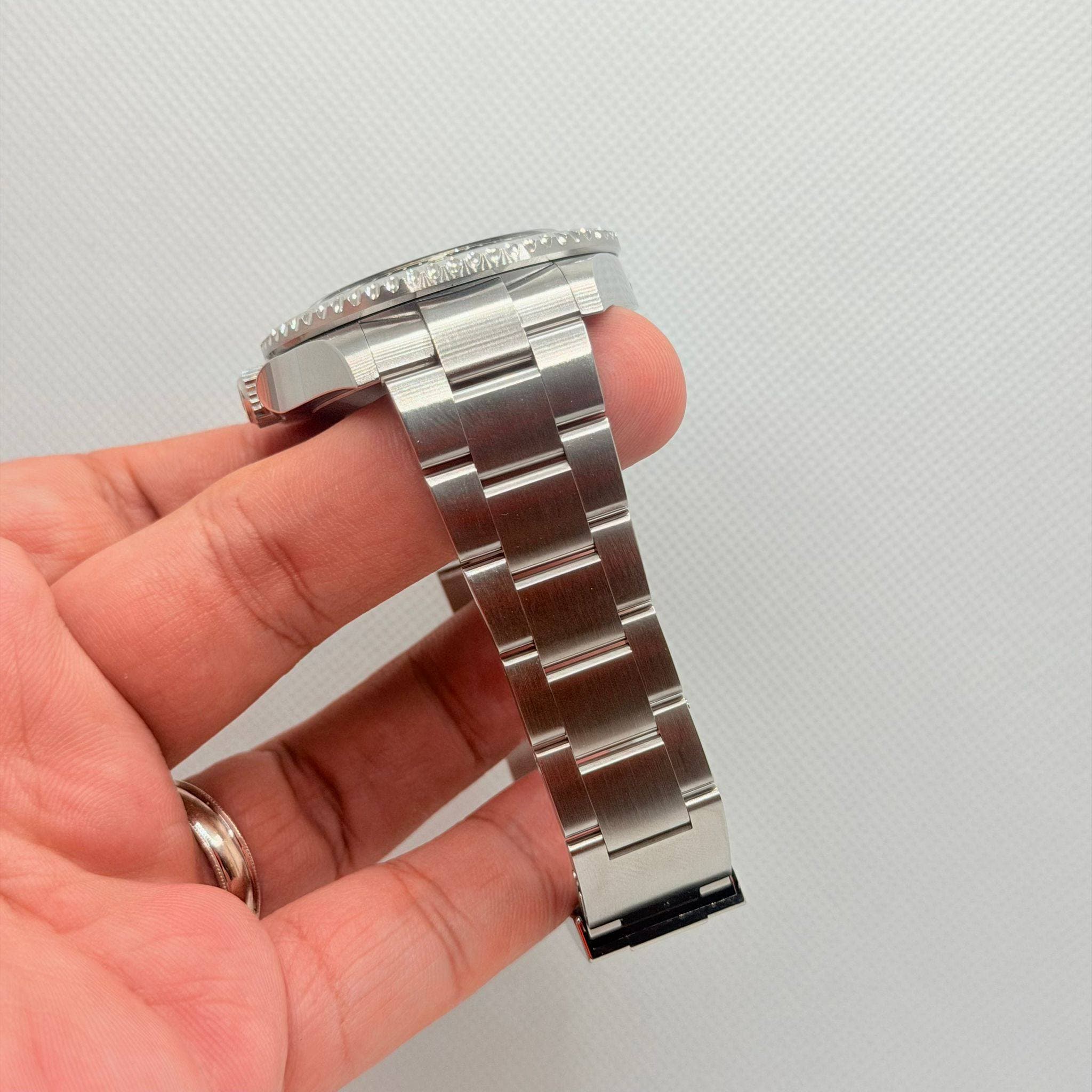 May be an image of digital watch