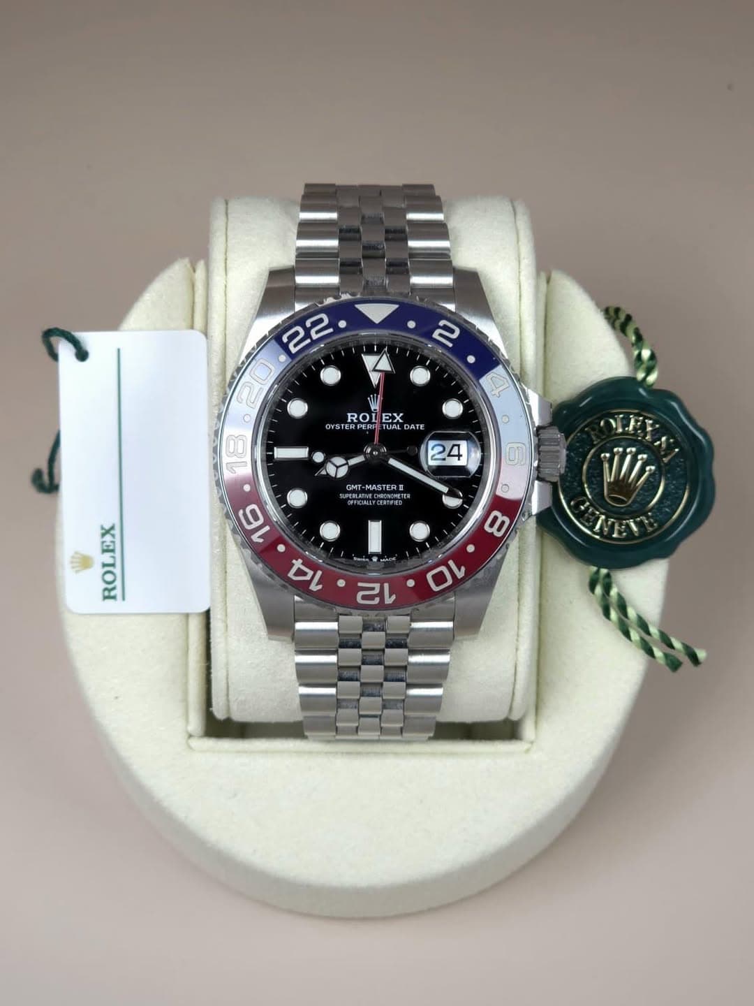 May be an image of wrist watch and text that says '۲ 22 20 18 ROI EX OYSTI STERPER e DATE 24 o 6 T-MASTER PPFICMALYCST MALYCHTFED CAMLT OLFY b ROLEX مشدی 12'