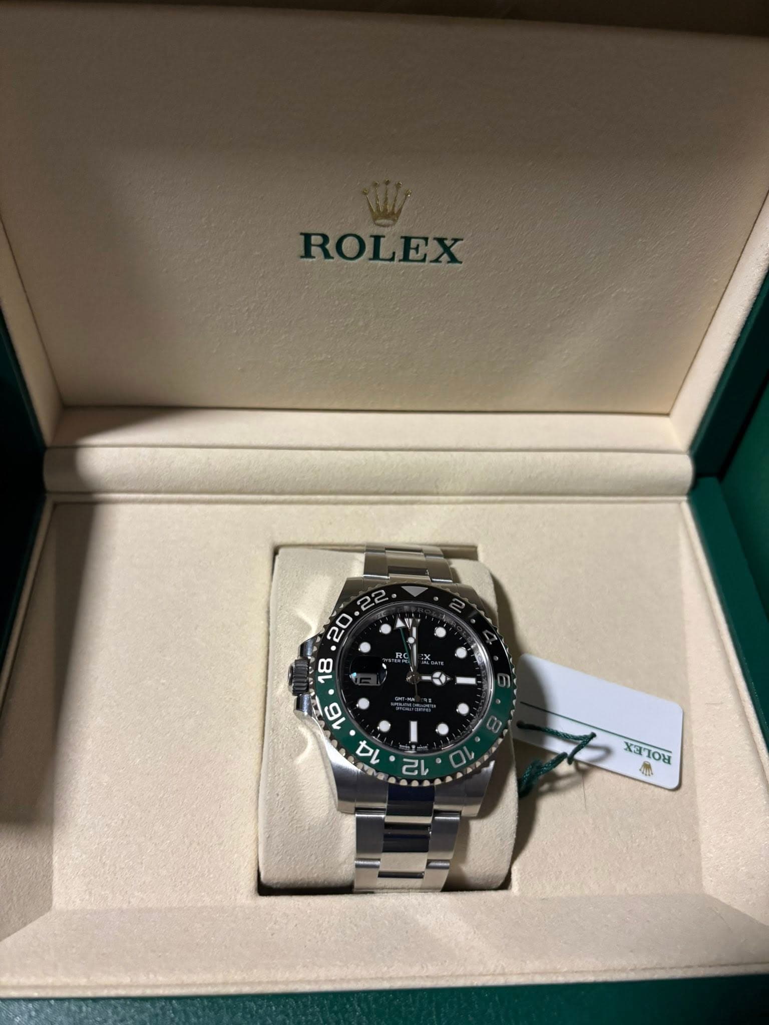 May be an image of wrist watch and text that says 'ROLEX 2- 20 18 TOL E Mn ・セ 2 さ X3 X3 R'