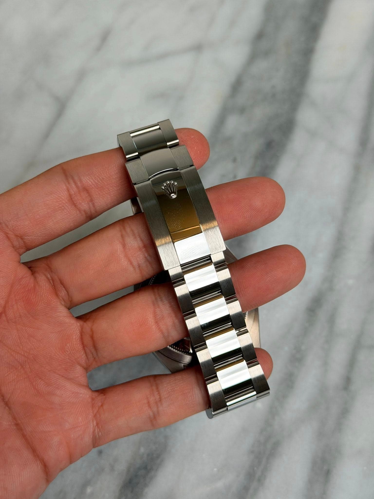 May be an image of digital watch