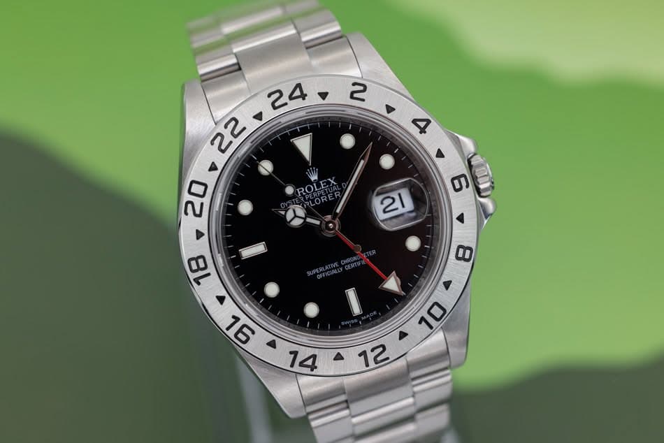 May be an image of wrist watch and text that says ' ROLE PLORER 6 c000 Οι 1L CL'