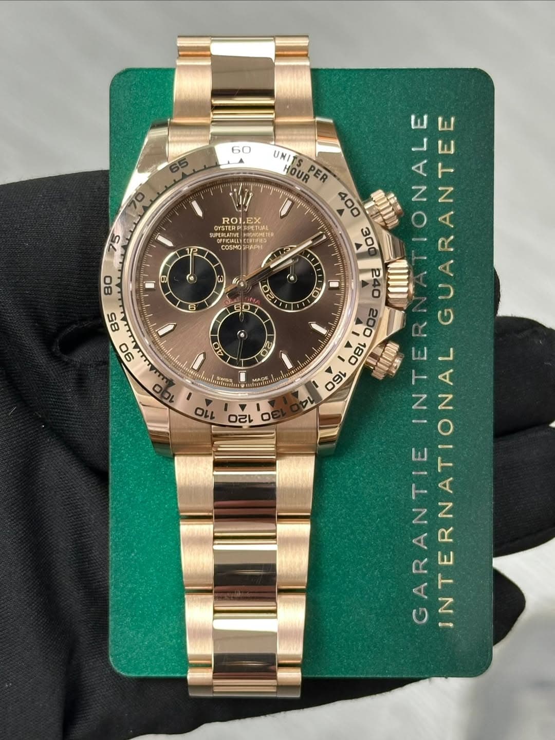 May be an image of wrist watch and text that says '60 LA 170 75 ROLEX EX PTUAL SUPERLAITSE HIGNOMETE SUPERLATIVE ETKИUyCCИTИЙ COSMOZH e O 0 29 UN SPER ER HOUR UNITSPEA HOUR 400 30…