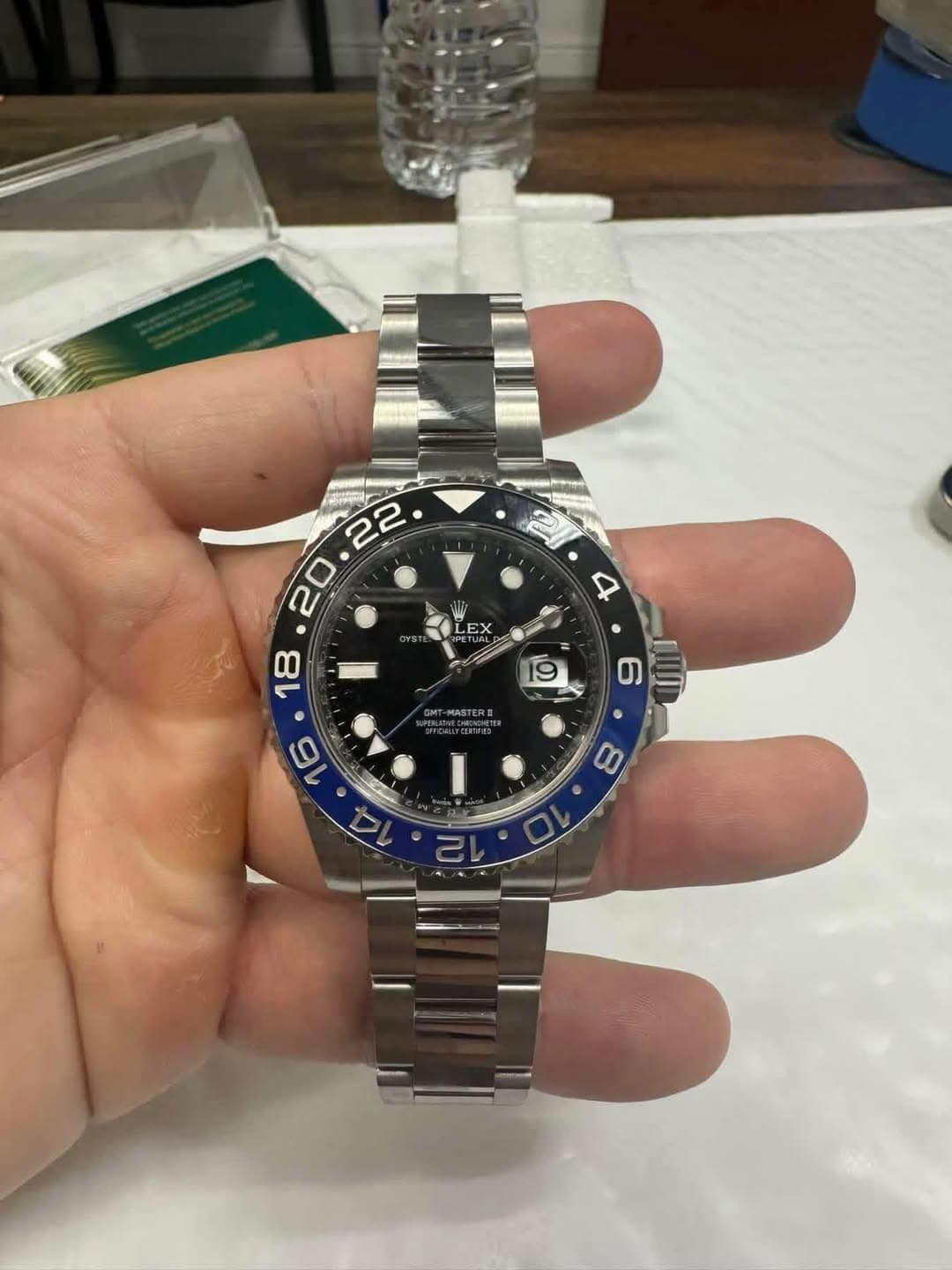 May be an image of wrist watch and text that says ' LEX 19 T-MASTERE 6 6 8 e'