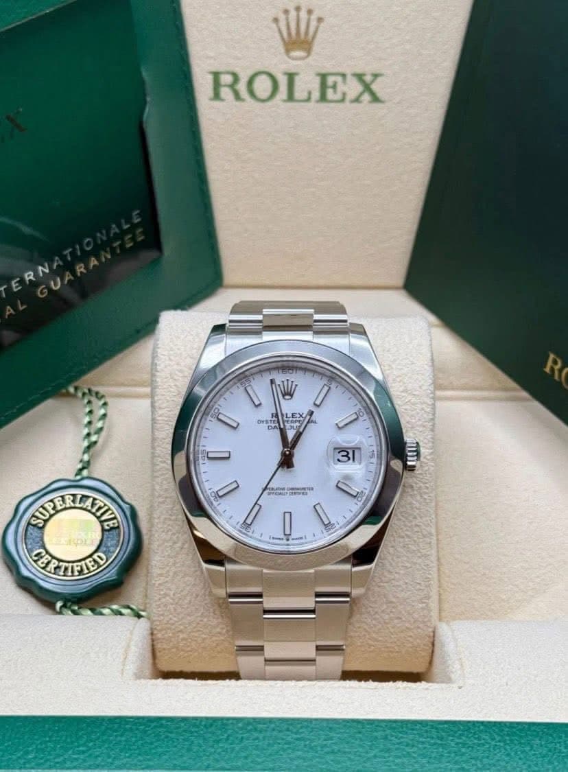 May be an image of wrist watch and text that says 'ROLEX 0 nw 0 i LEX OVSTE የንይ DA วหน JU ERPE 10 15 31 J8 0 20 SUPERIATIE LATIVR CER-TIFIED te 0 i 2'