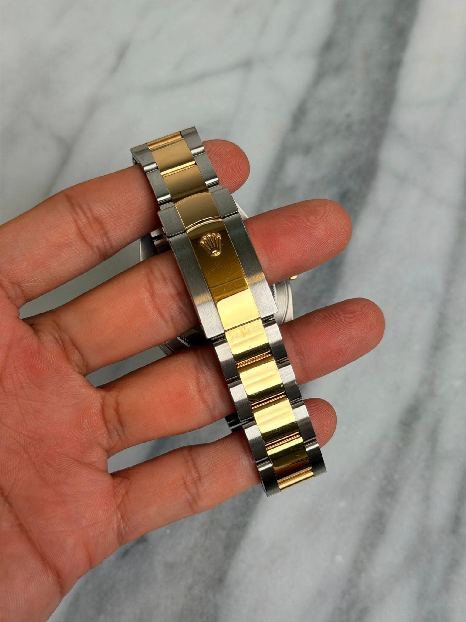 May be an image of digital watch