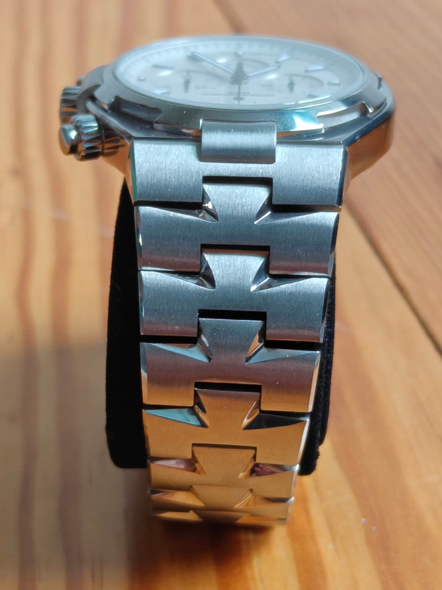 Vacheron Constantin Overseas, photo 6