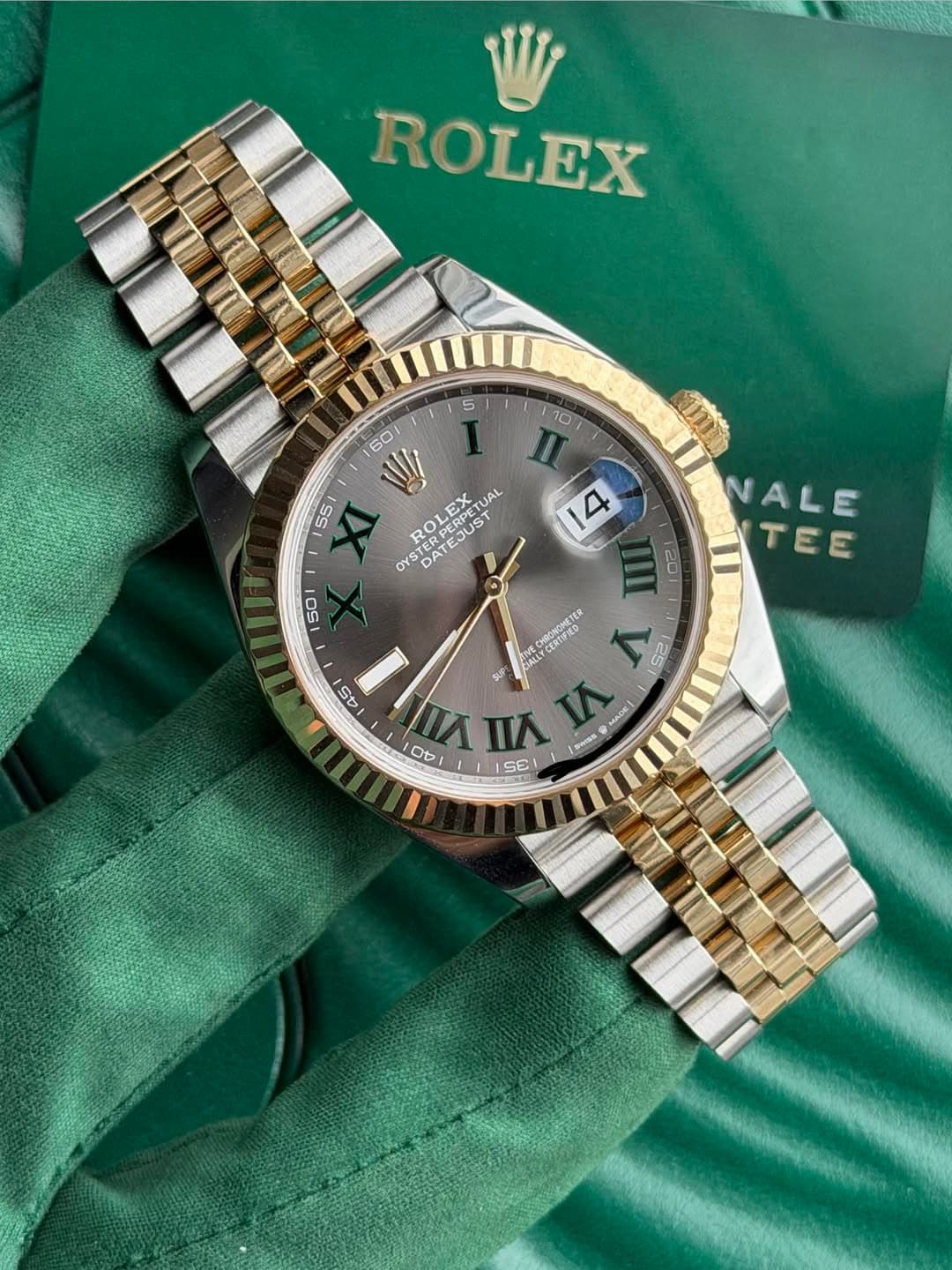 May be an image of wrist watch and text that says 'ROLEX 5 60 10 II 55 4 TERPERPET ROLEX JUST UAL ERPTUST A OYS TERP DAT DA 50 NALE N TEE 201 CもRTがなり 1 F CIALLY AA 45 I O0 Ob, 4 VI…