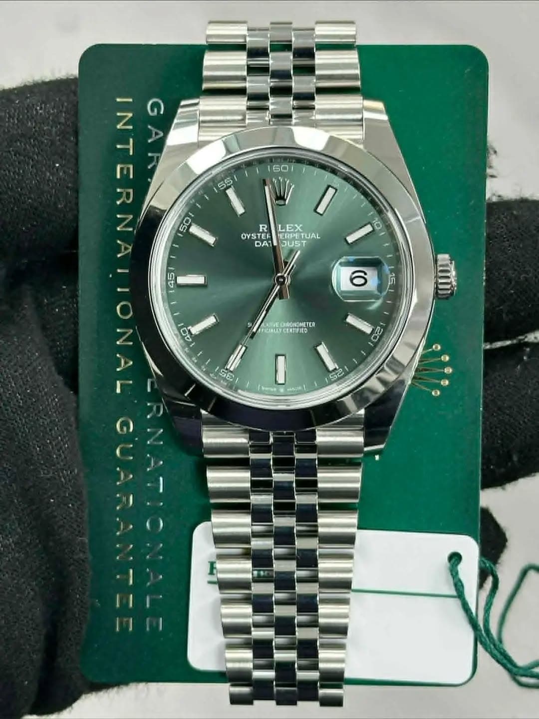 May be an image of wrist watch and text that says '60 55 50 R OYSTER E6 OYS DAT EXX ERPETUAL TUAL JUST IVECINOMOMETE EP AIBLLN CERTIIED യ്ய 20 95 . 公0 జಿದಿ ምክ O W 生 FR 초의'