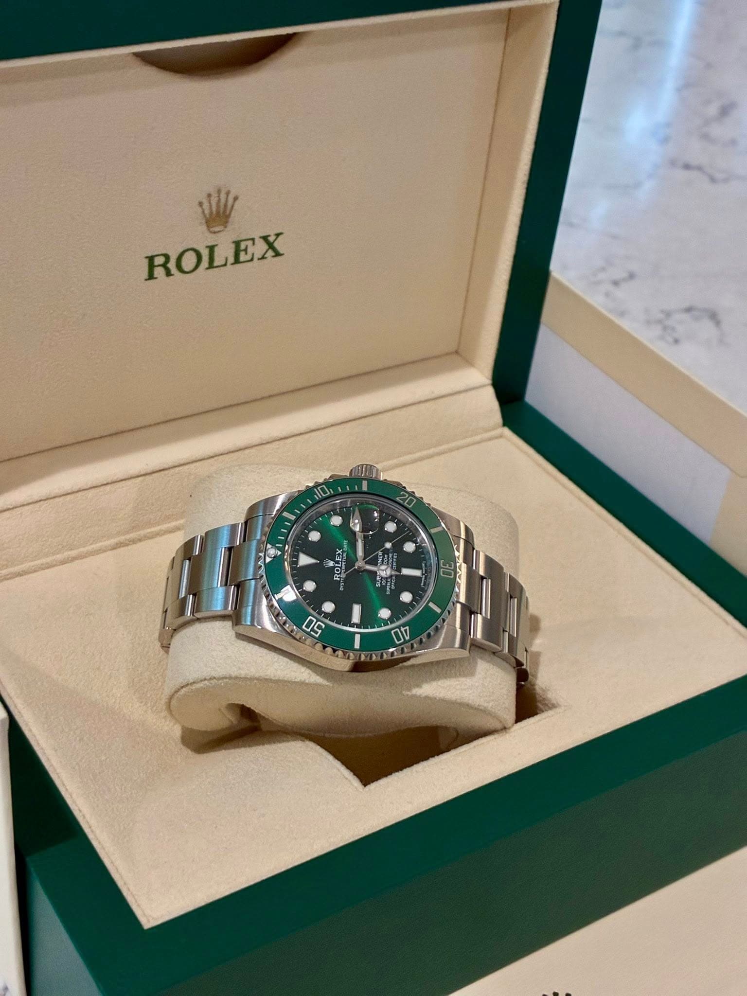 May be an image of wrist watch and text that says 'ROLEX ه ROLEX 30 REa 50 10 40'