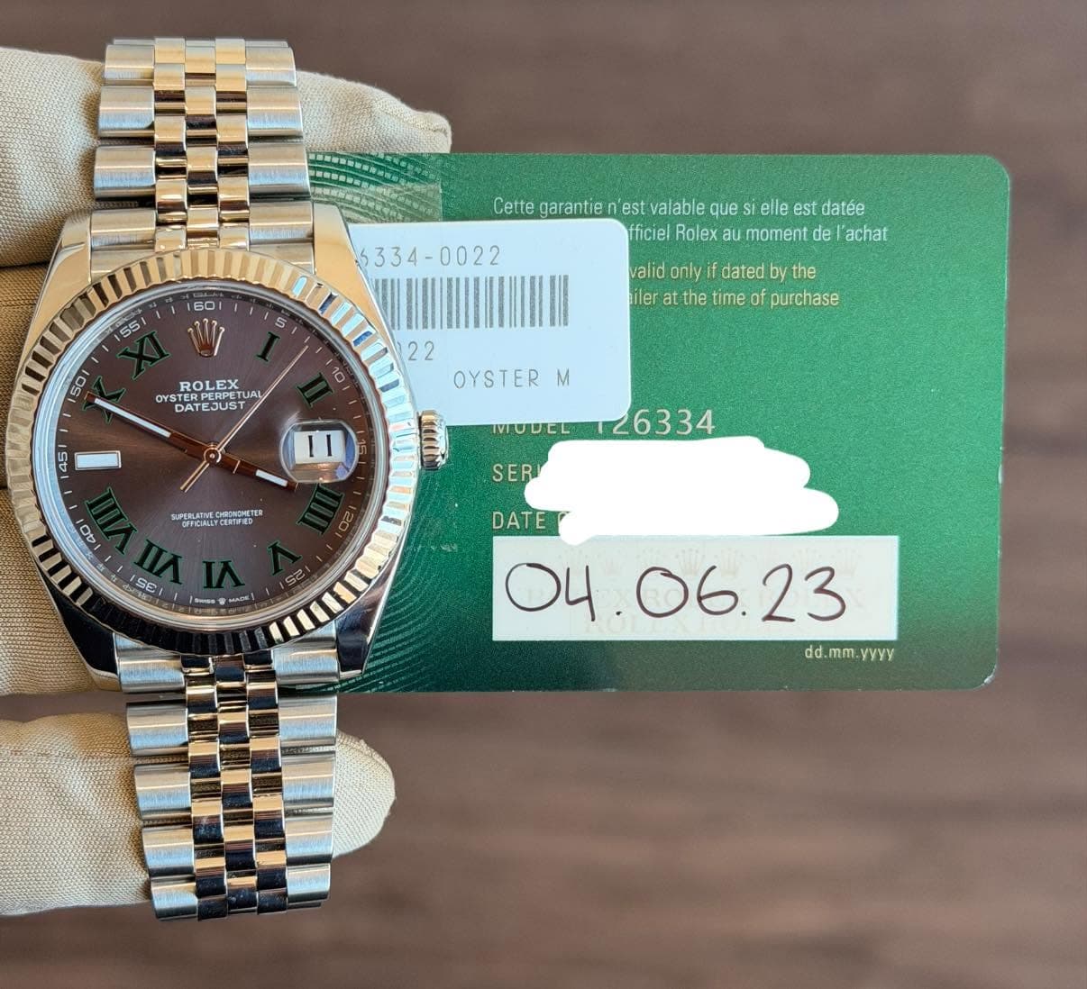 May be an image of wrist watch and text that says '601 $334- Cette garantie est alable que elle datée fficiel Rolex au moment de achat valid validonliyifdatedbythe only dated the…