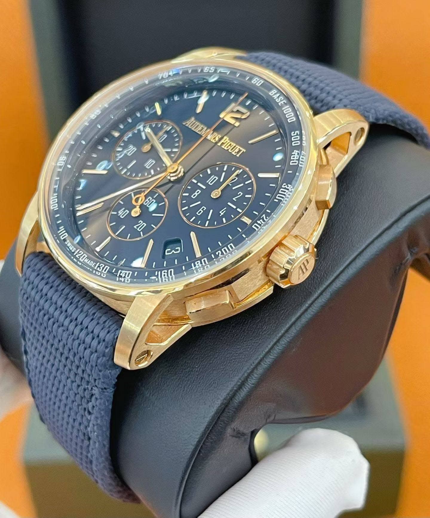 May be an image of wrist watch and text that says '65 Y n T 20 0 60 BASE BASE1000 1000 AUTEM MS PIGUET 品 LY 100N 2 I D0 O ာ 2 40 20 = 1 ODE DIl N $120MABE130 TEUA 10D 2 AO احب…