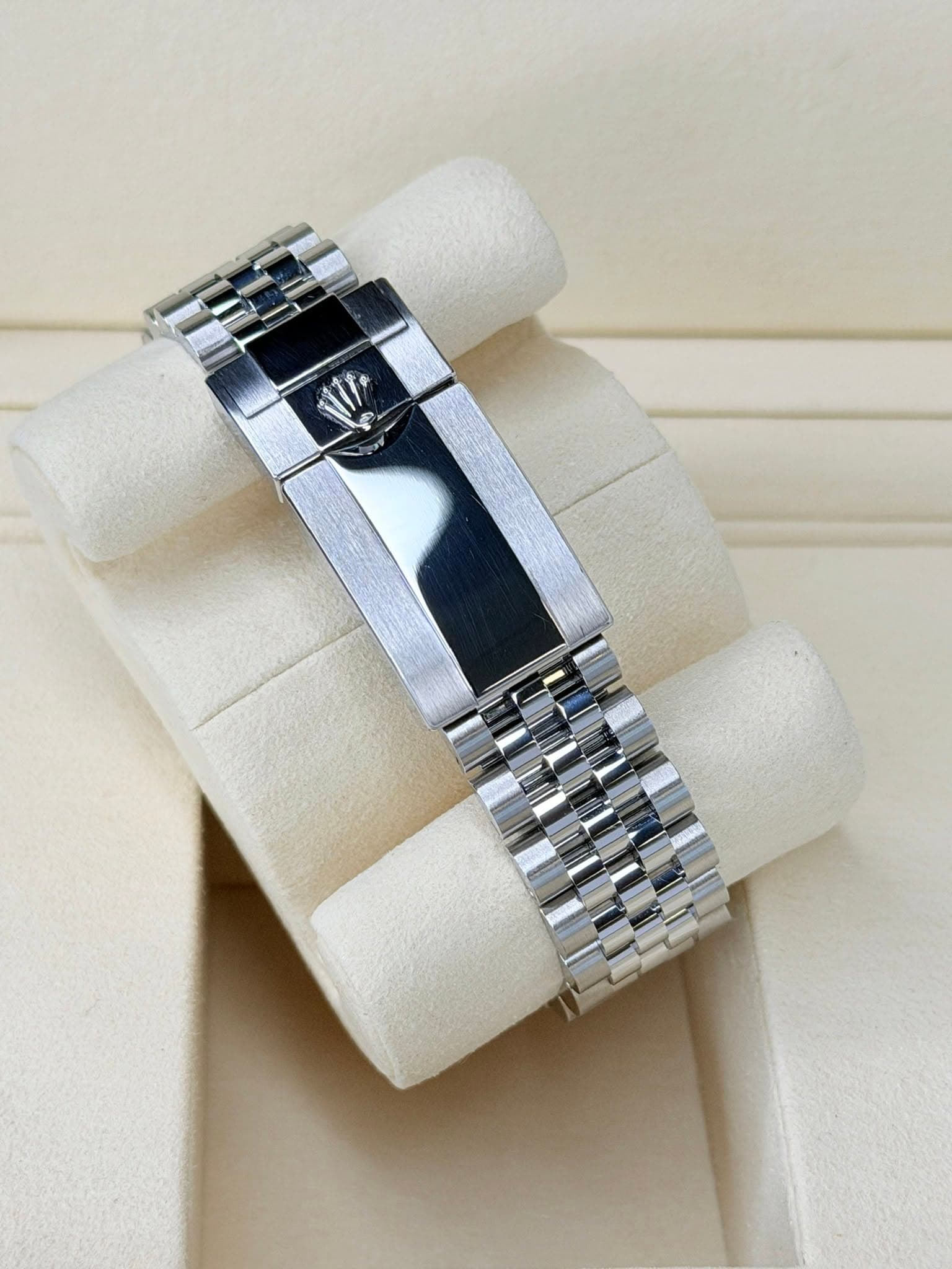 May be an image of jewelry and wrist watch