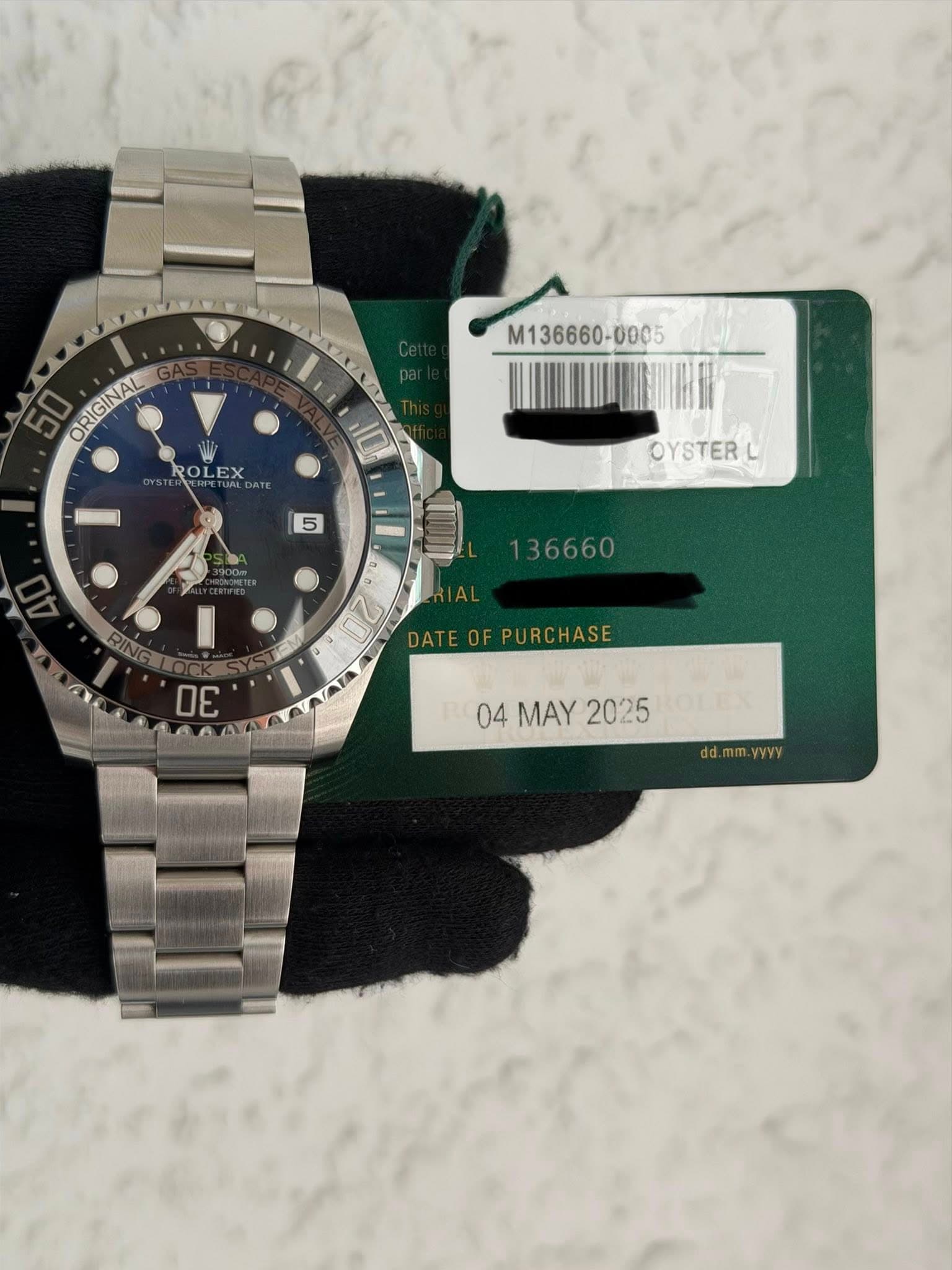 May be an image of wrist watch and text that says 'M136660- ORIGINAL ORIENAL ORIGINAL ROL ROLEX EX 10 5 OYSTERL D <0 136660 RING LAVE 30 DAT DATEOFPURCHASE OF PURCHASE 04 04MAY2025…